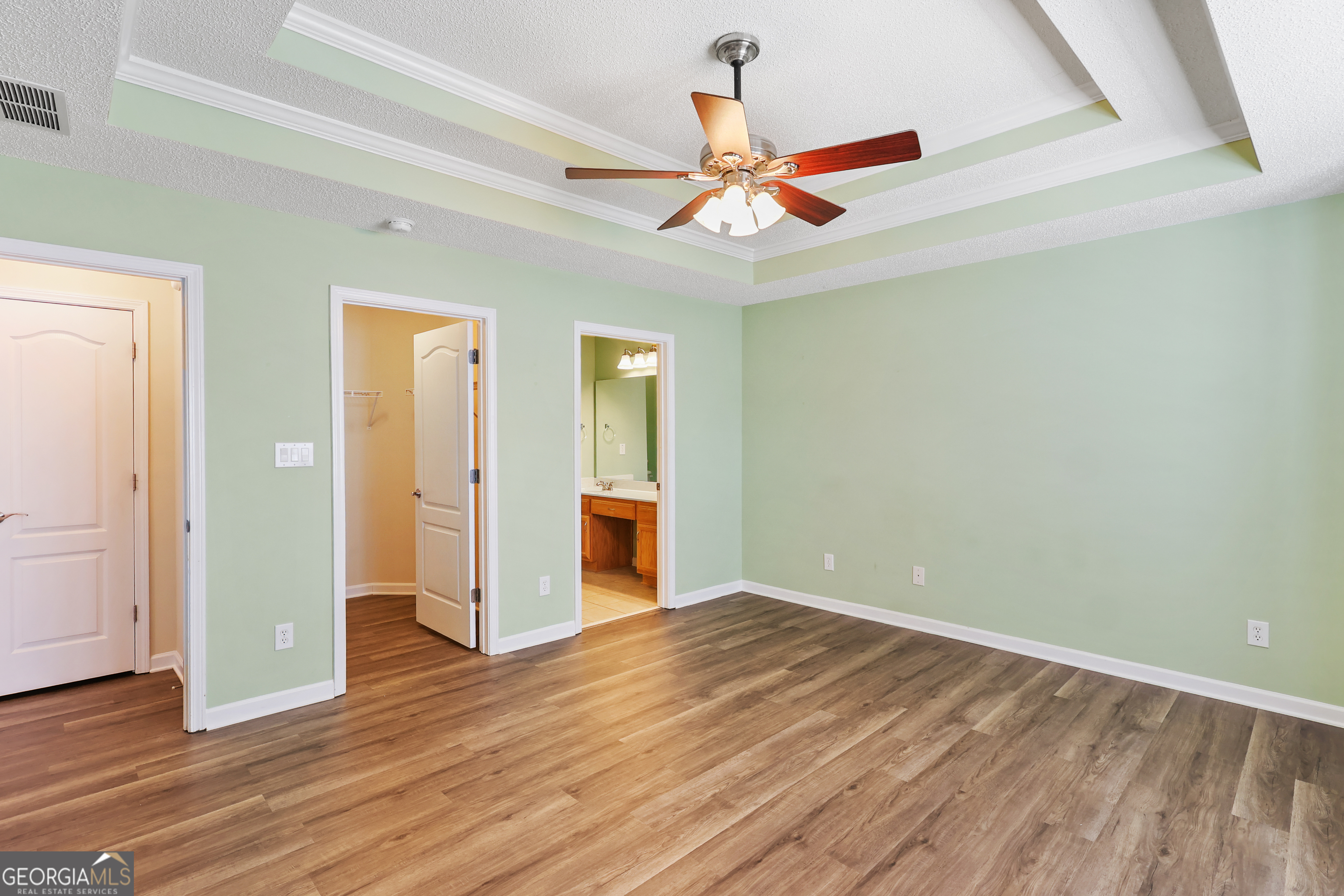 1496 Empress Drive Property Photo 12