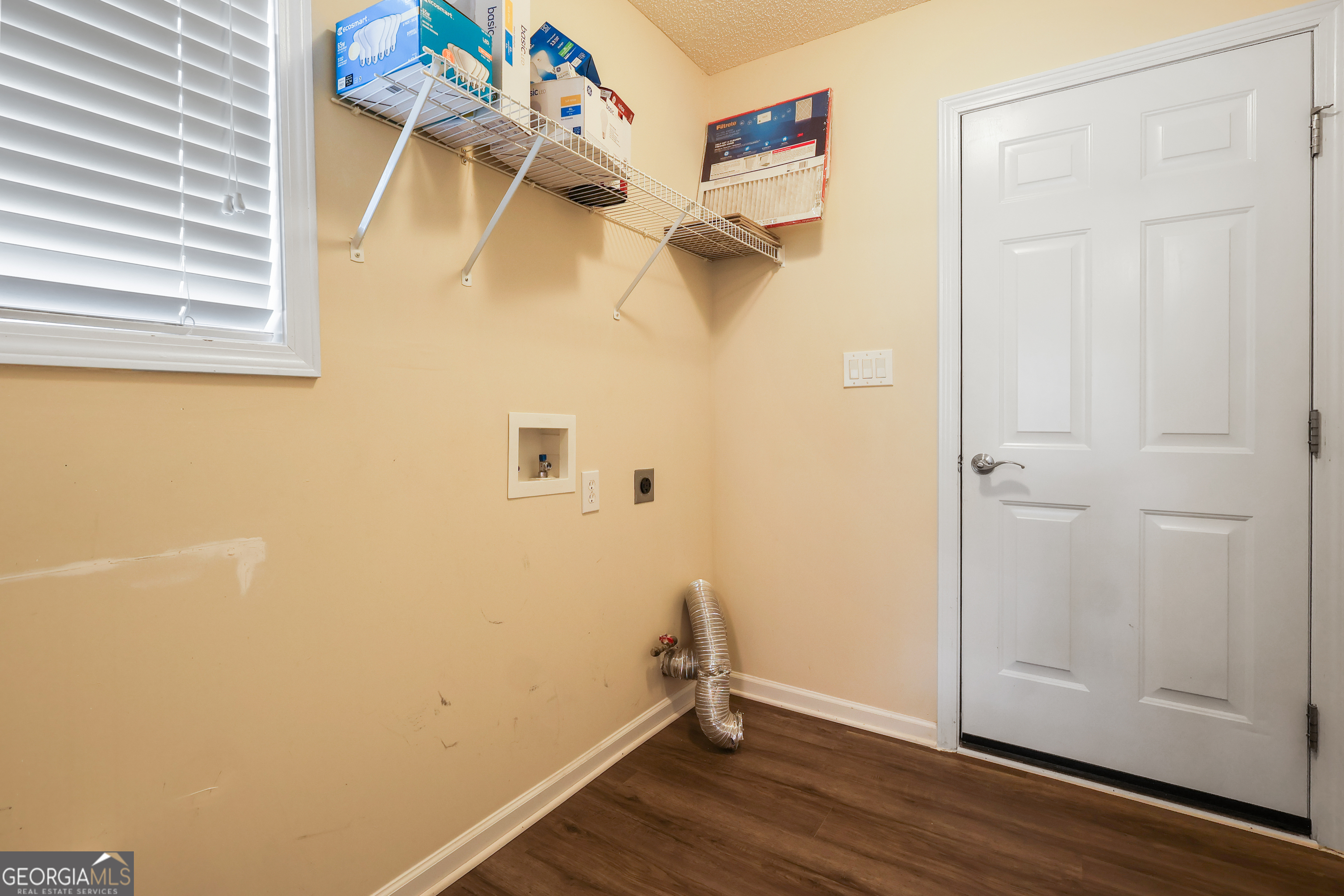 1496 Empress Drive Property Photo 18