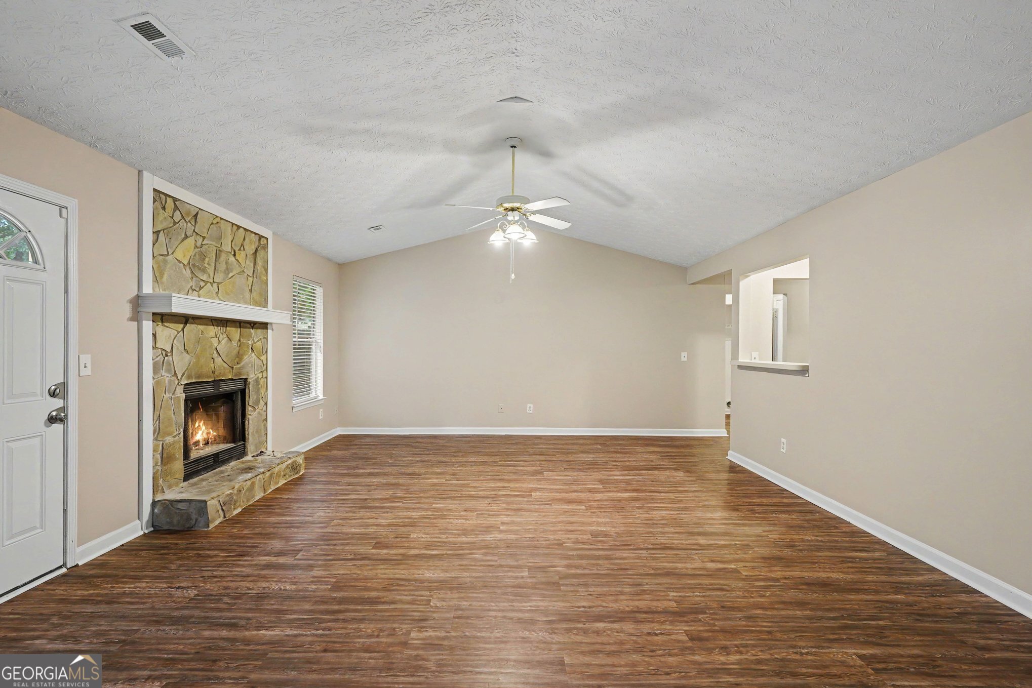 2900 Rosecommons Drive Property Photo 5