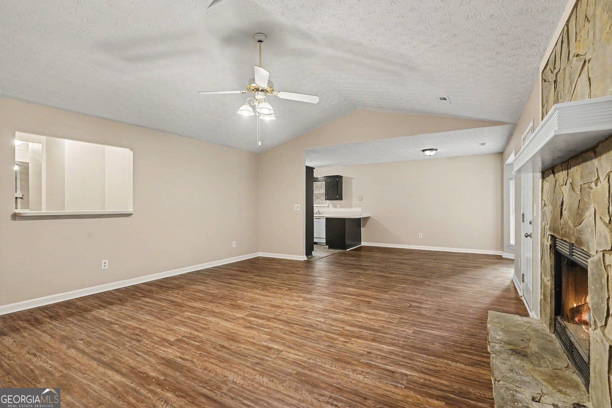 2900 Rosecommons Drive Property Photo 7