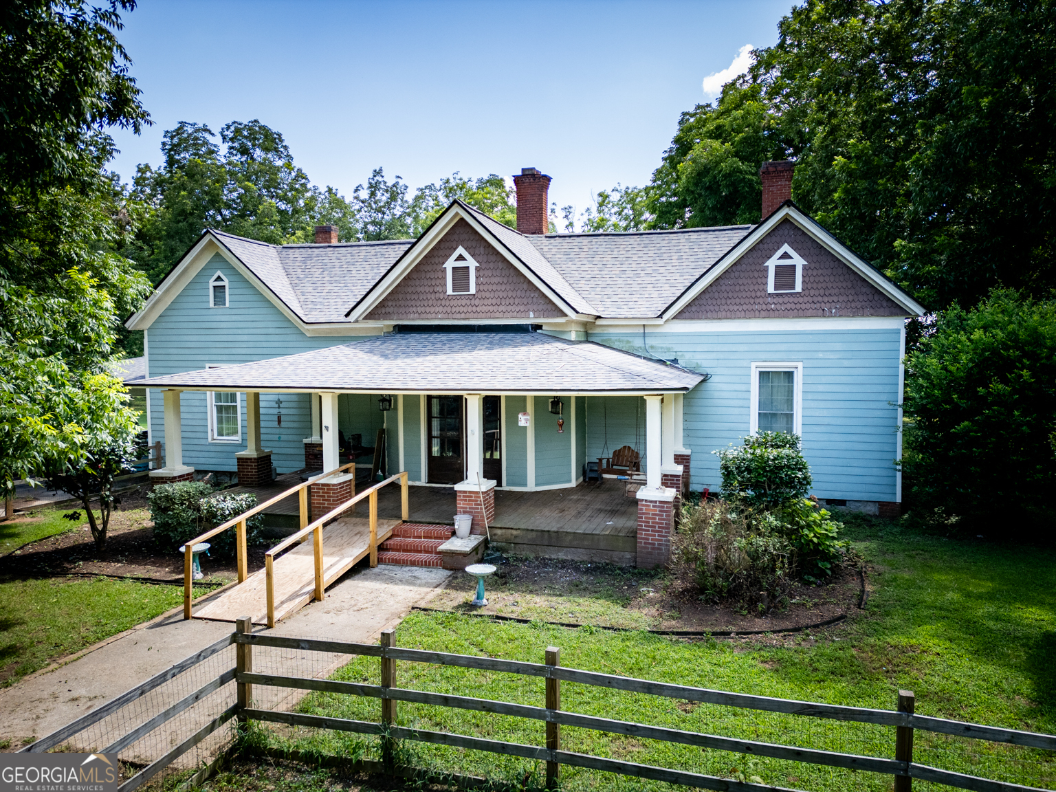 111 Banks Street Property Photo 1