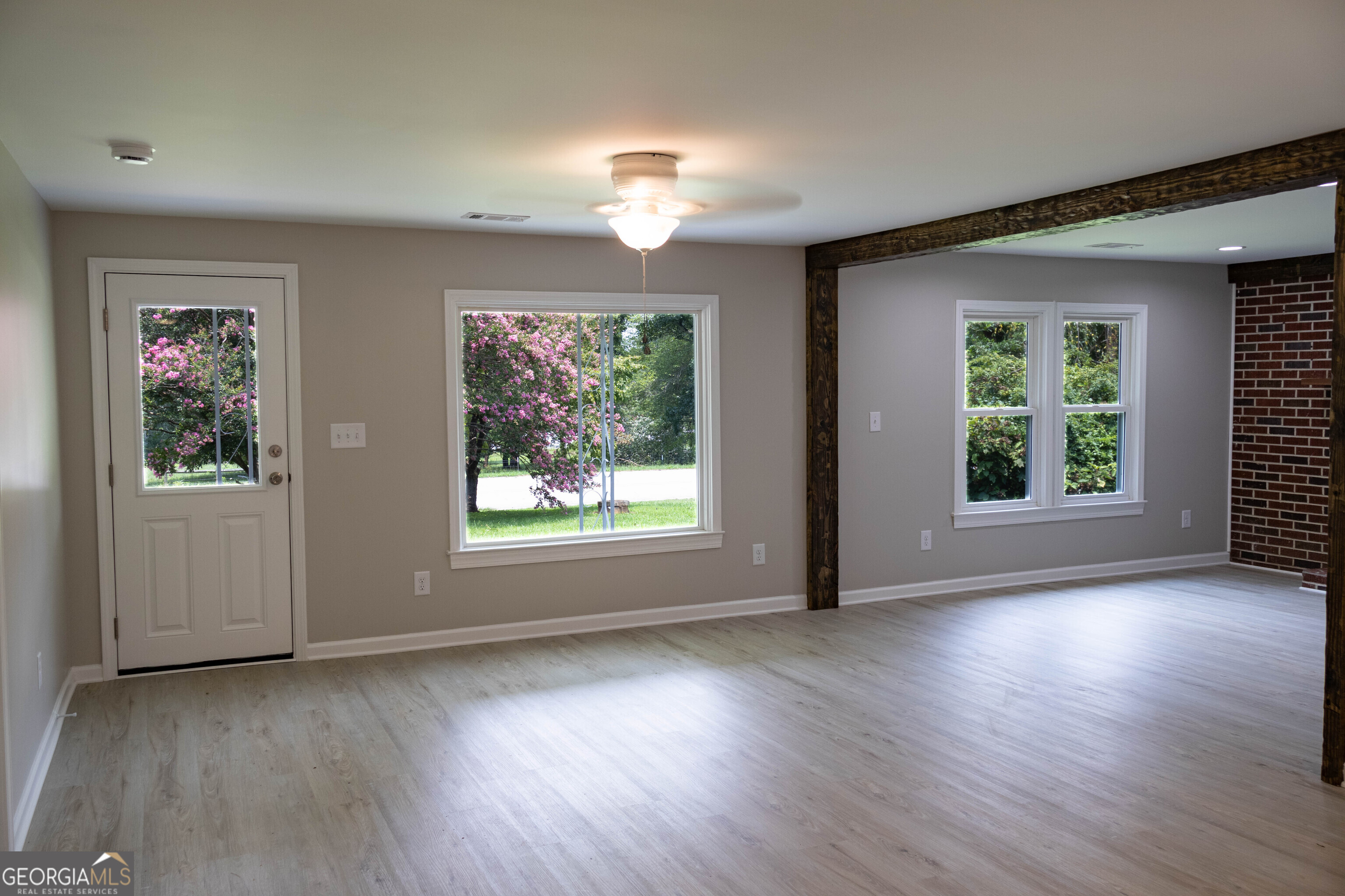 2292 Blacksnake Road Property Photo 8