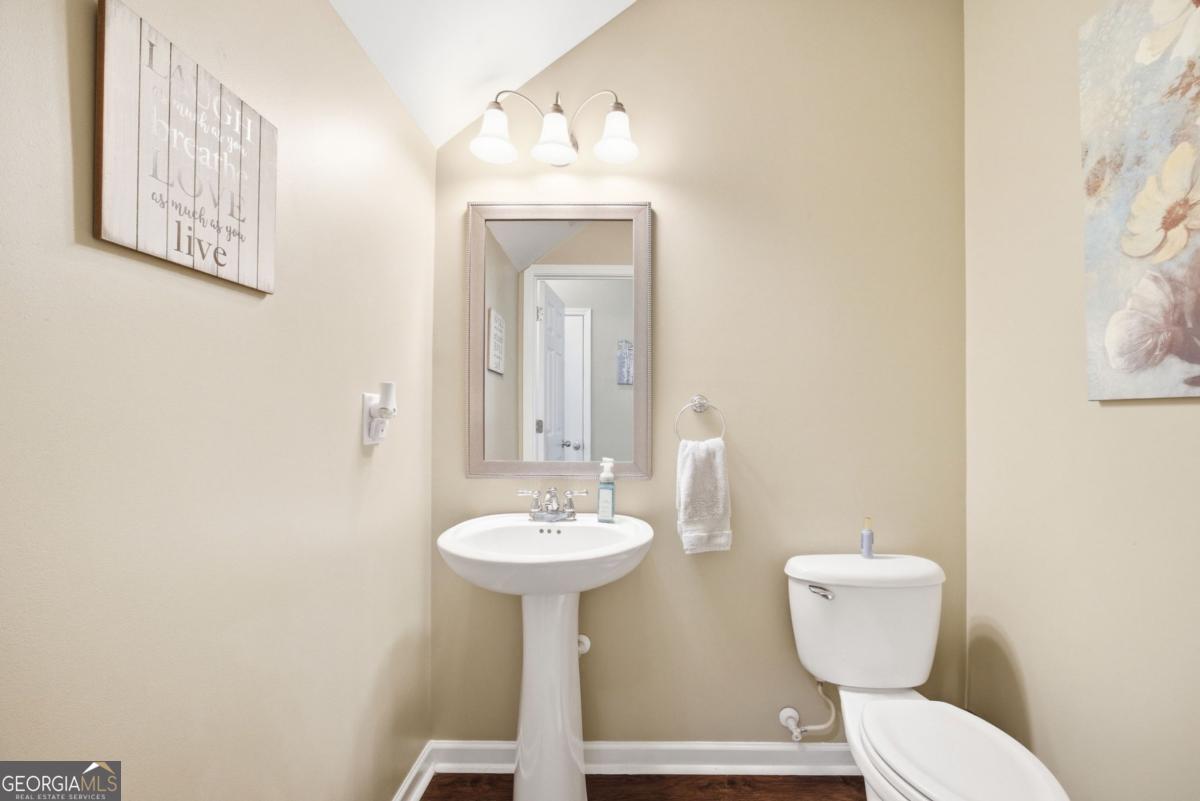 536 Oakside Place Property Photo 12