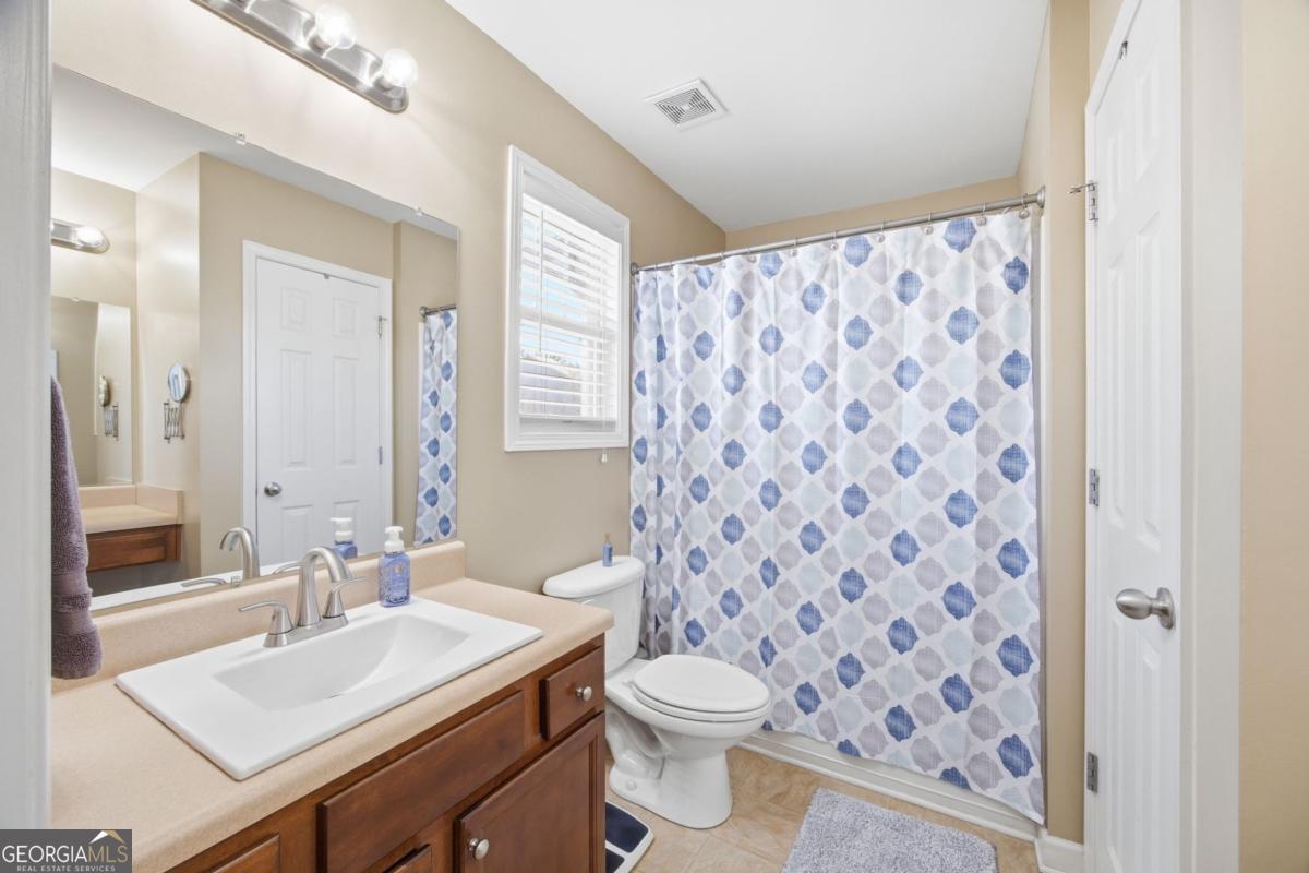 536 Oakside Place Property Photo 15
