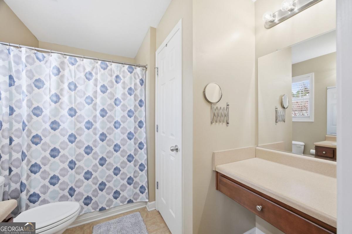 536 Oakside Place Property Photo 16