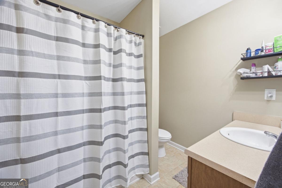536 Oakside Place Property Photo 18