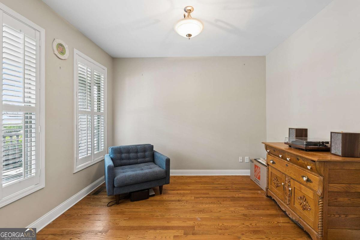 3085 Silver Hill Terrace Se Property Photo 5