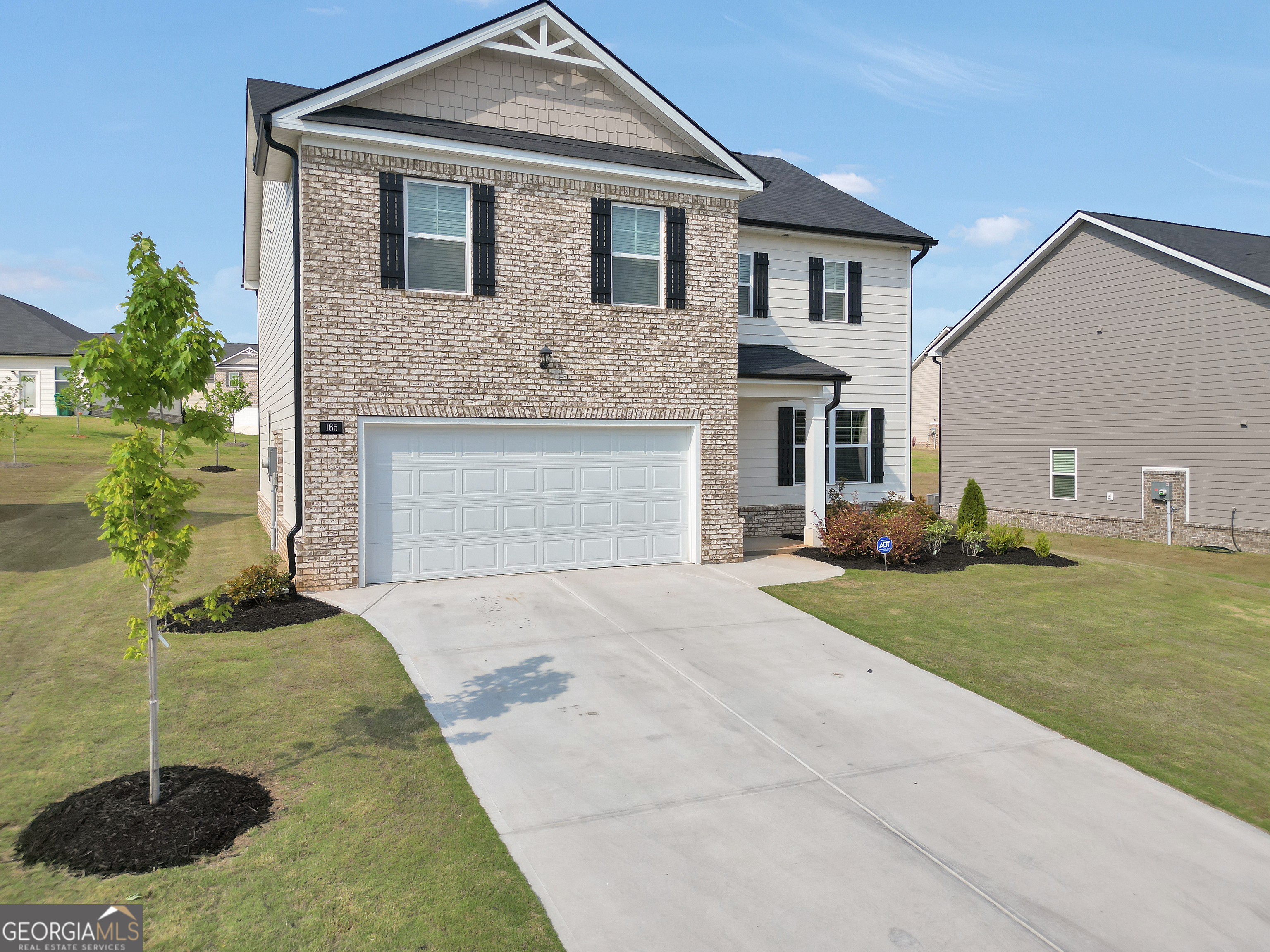 165 Aster Avenue Property Photo 3
