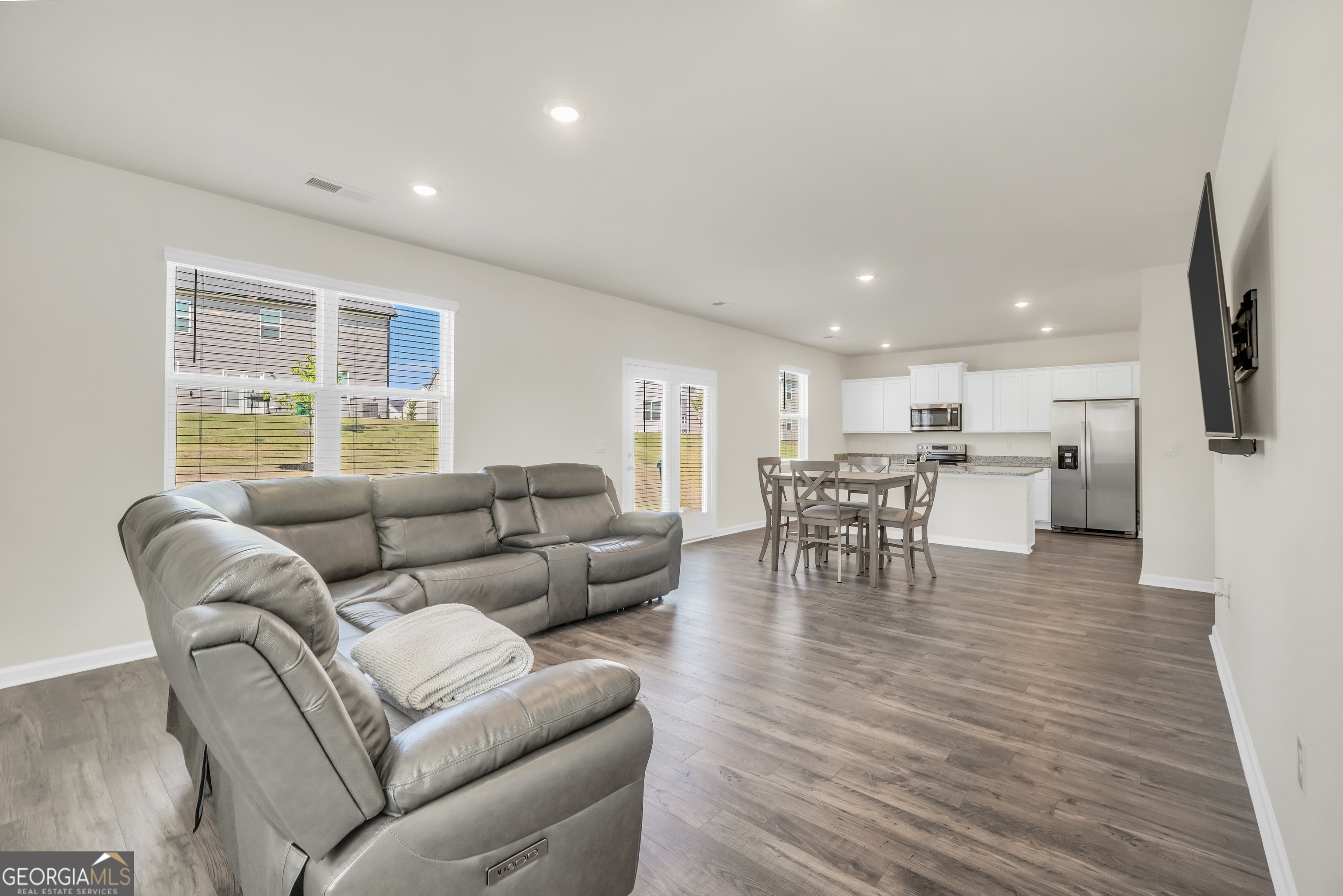 165 Aster Avenue Property Photo 10