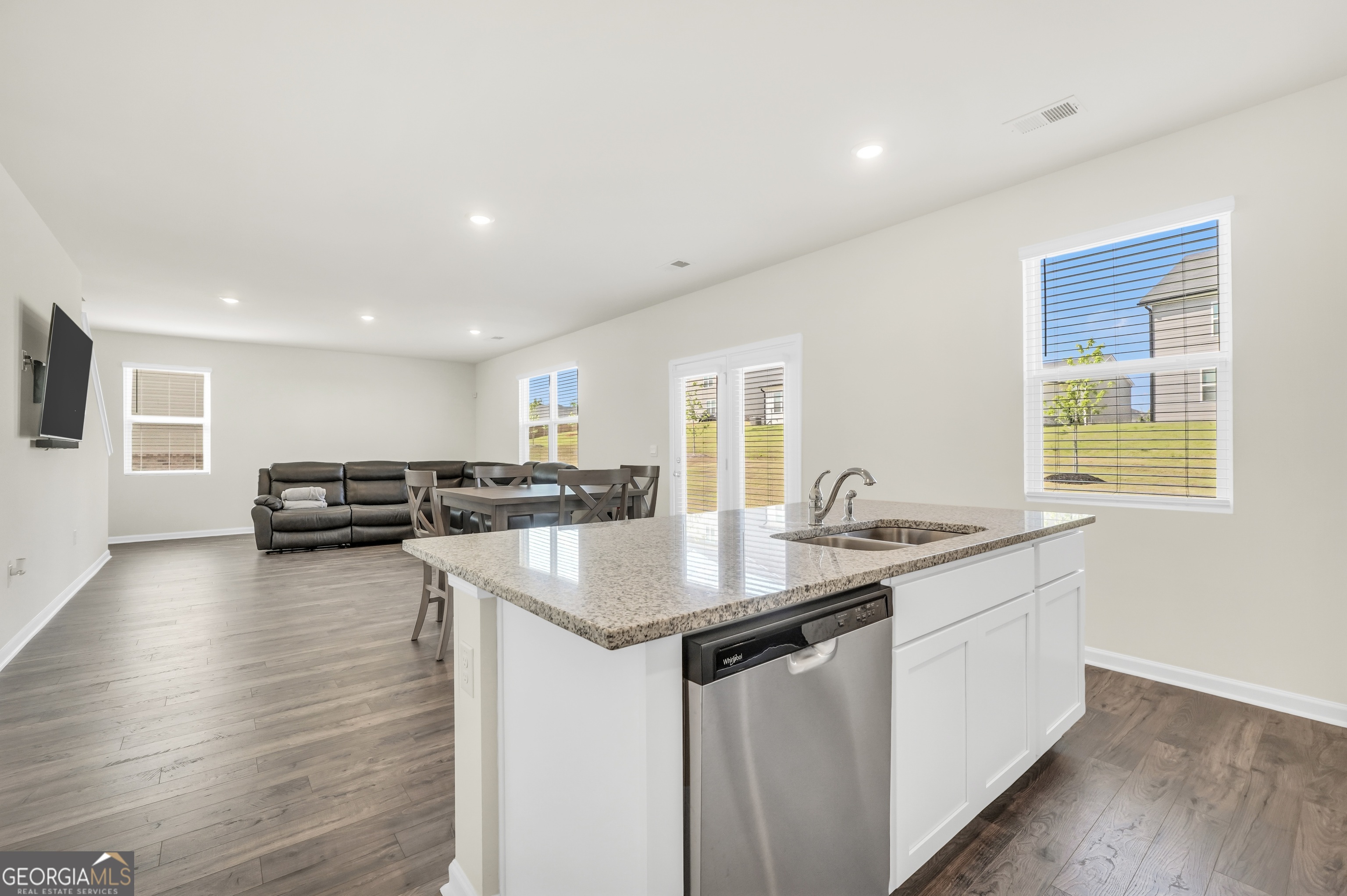 165 Aster Avenue Property Photo 22