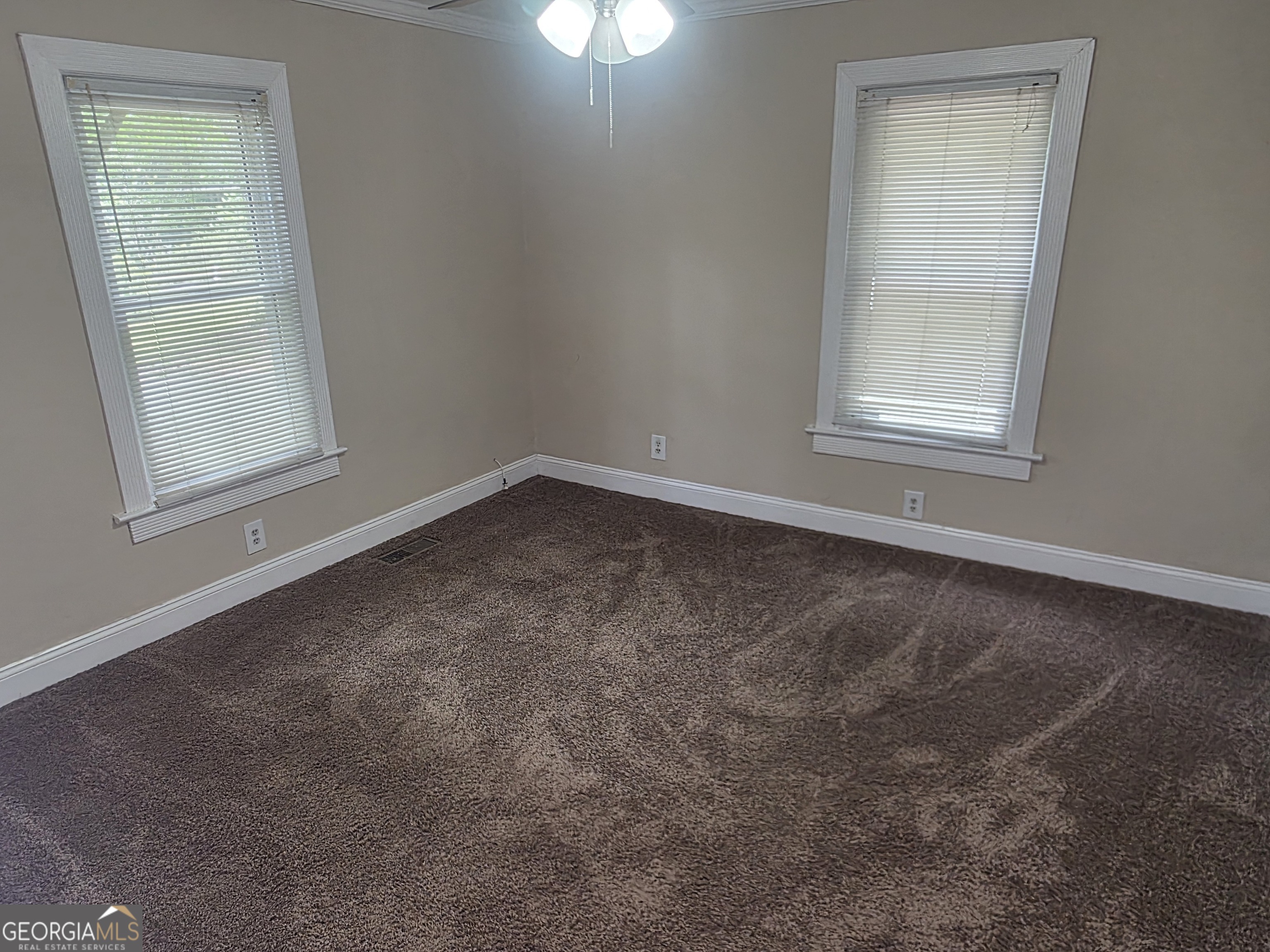 279 Ellison Road Property Photo 7