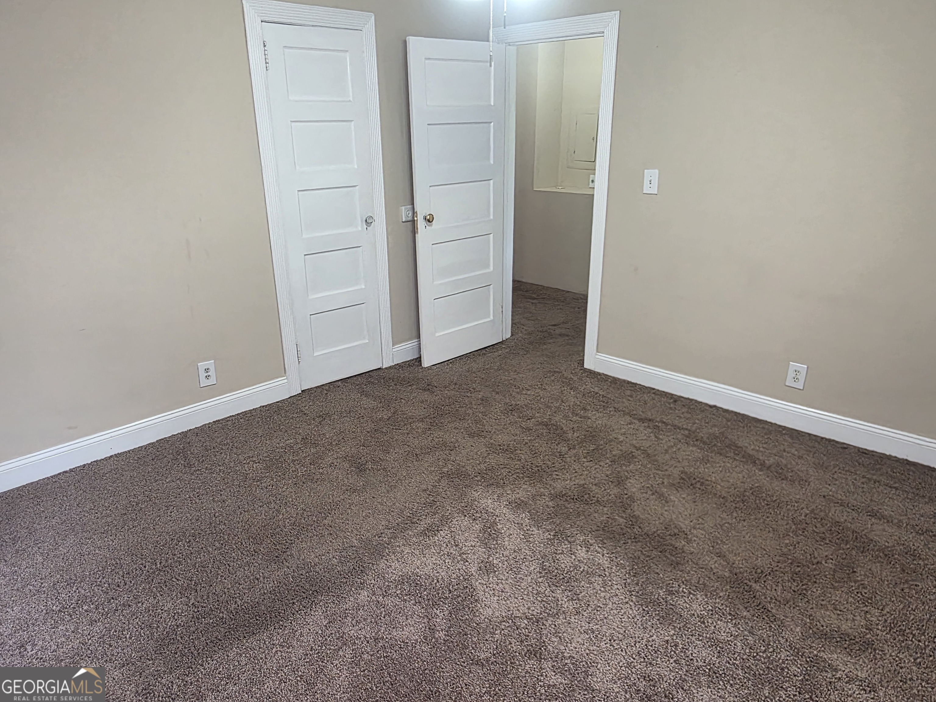 279 Ellison Road Property Photo 8