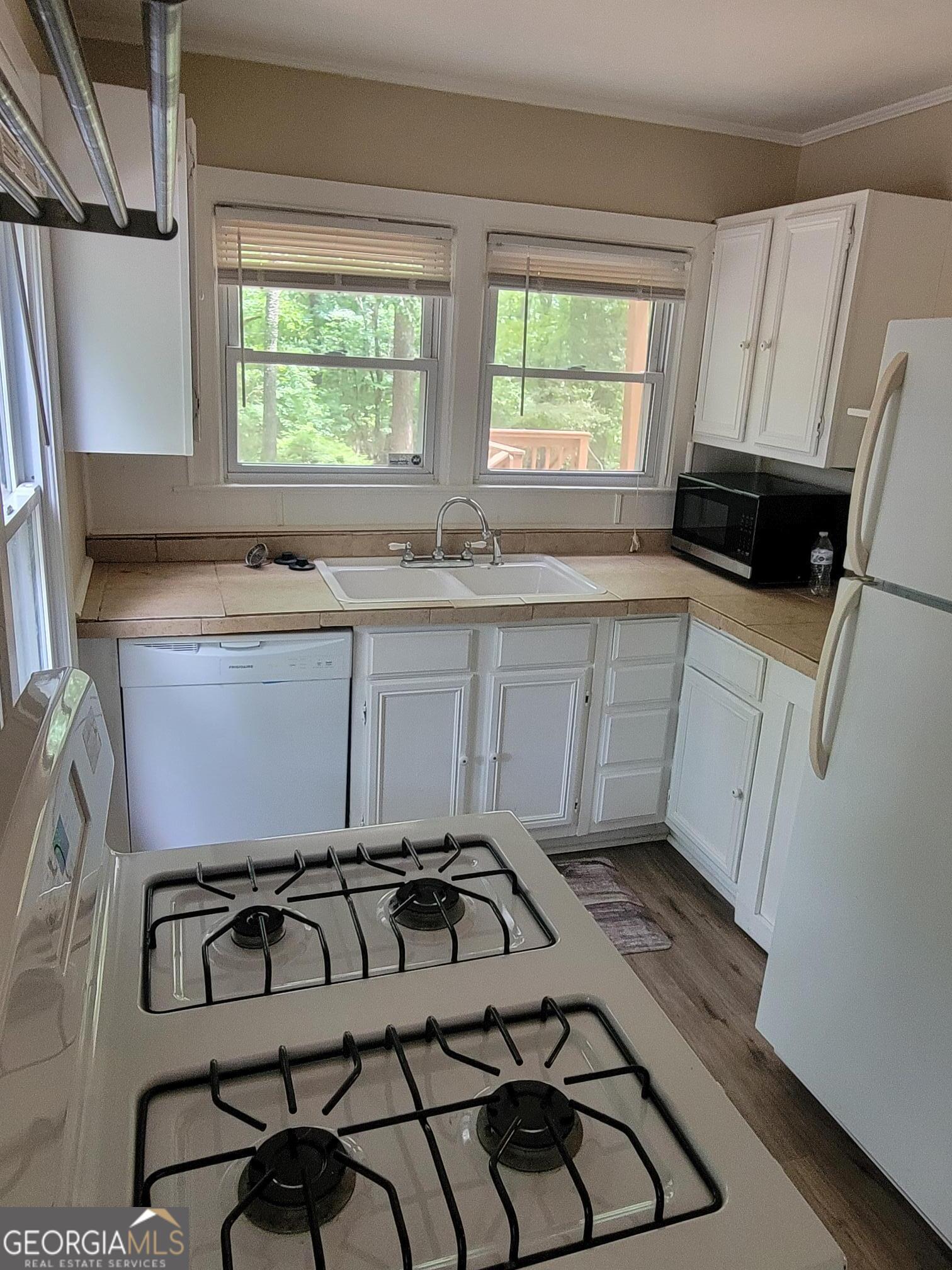 279 Ellison Road Property Photo 13