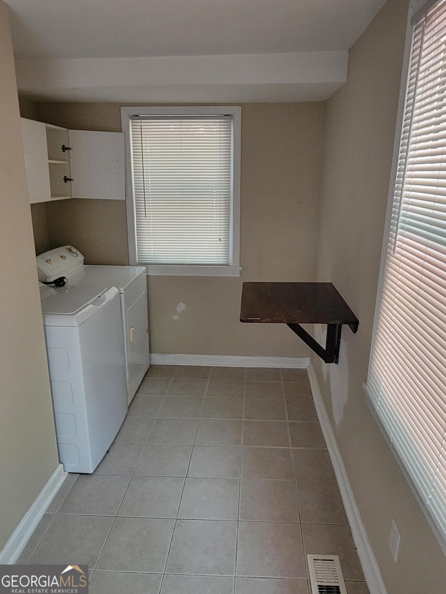 279 Ellison Road Property Photo 17