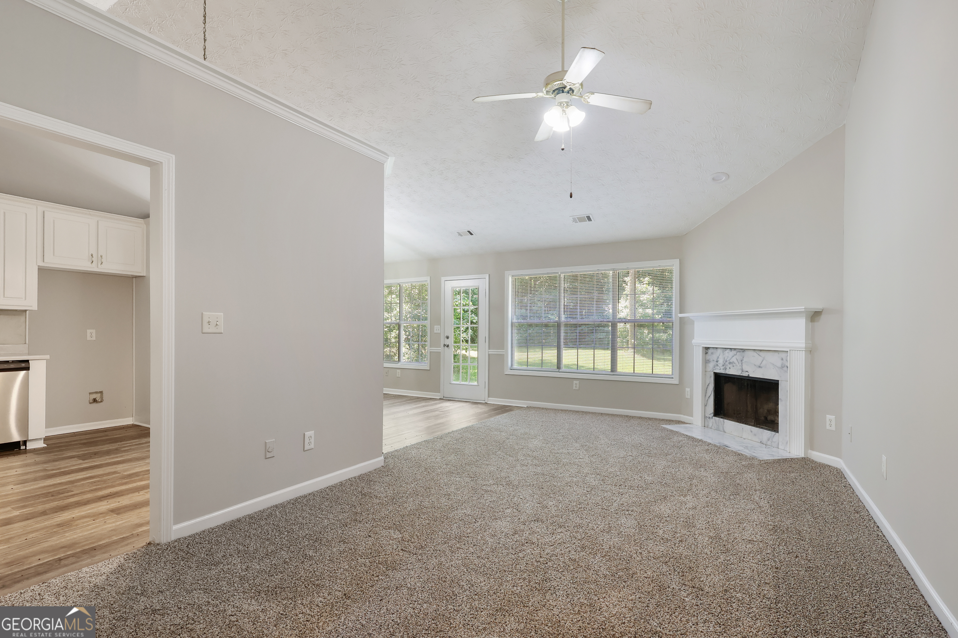 215 Cambridge Way Property Photo 5