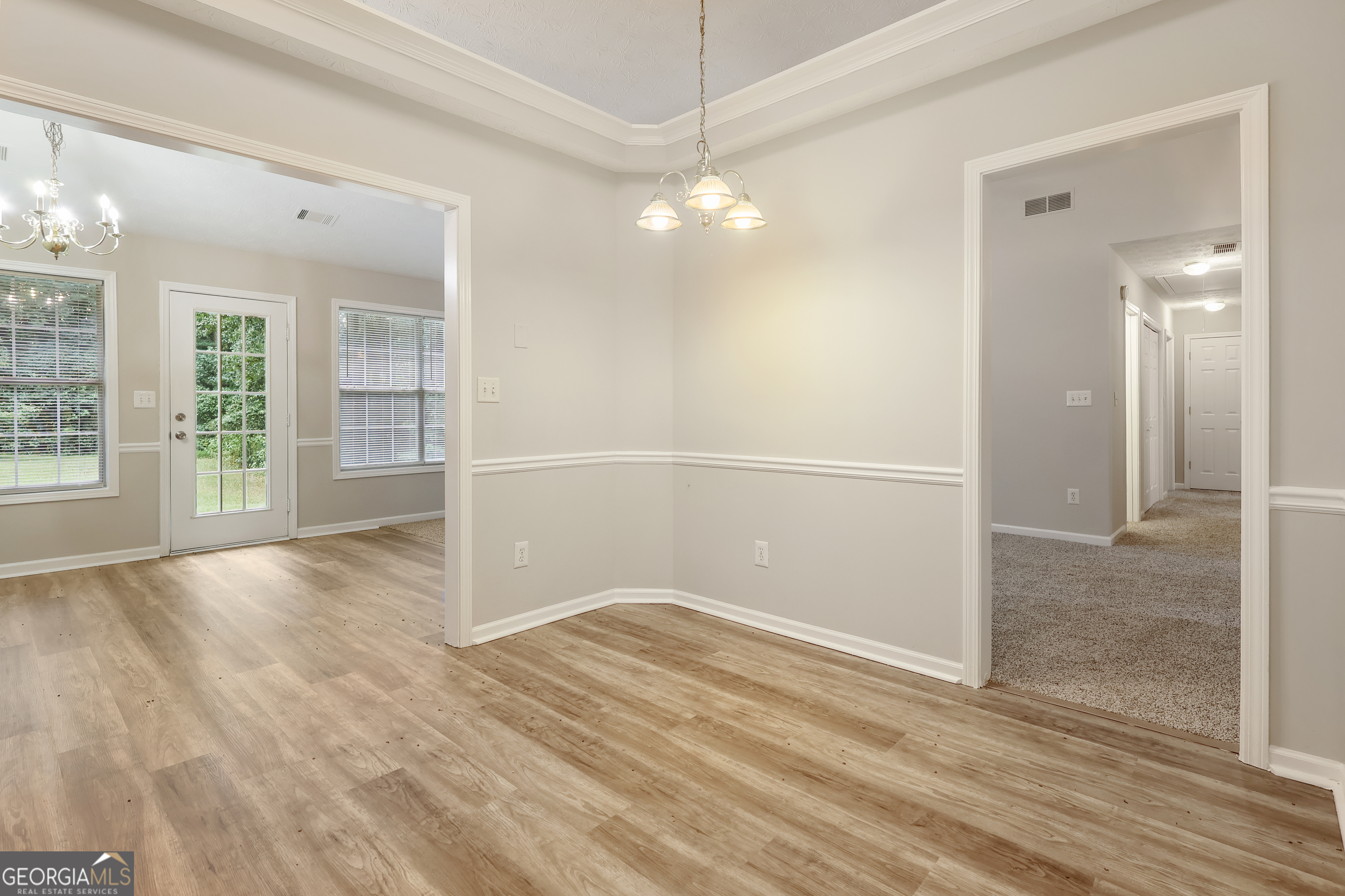 215 Cambridge Way Property Photo 12