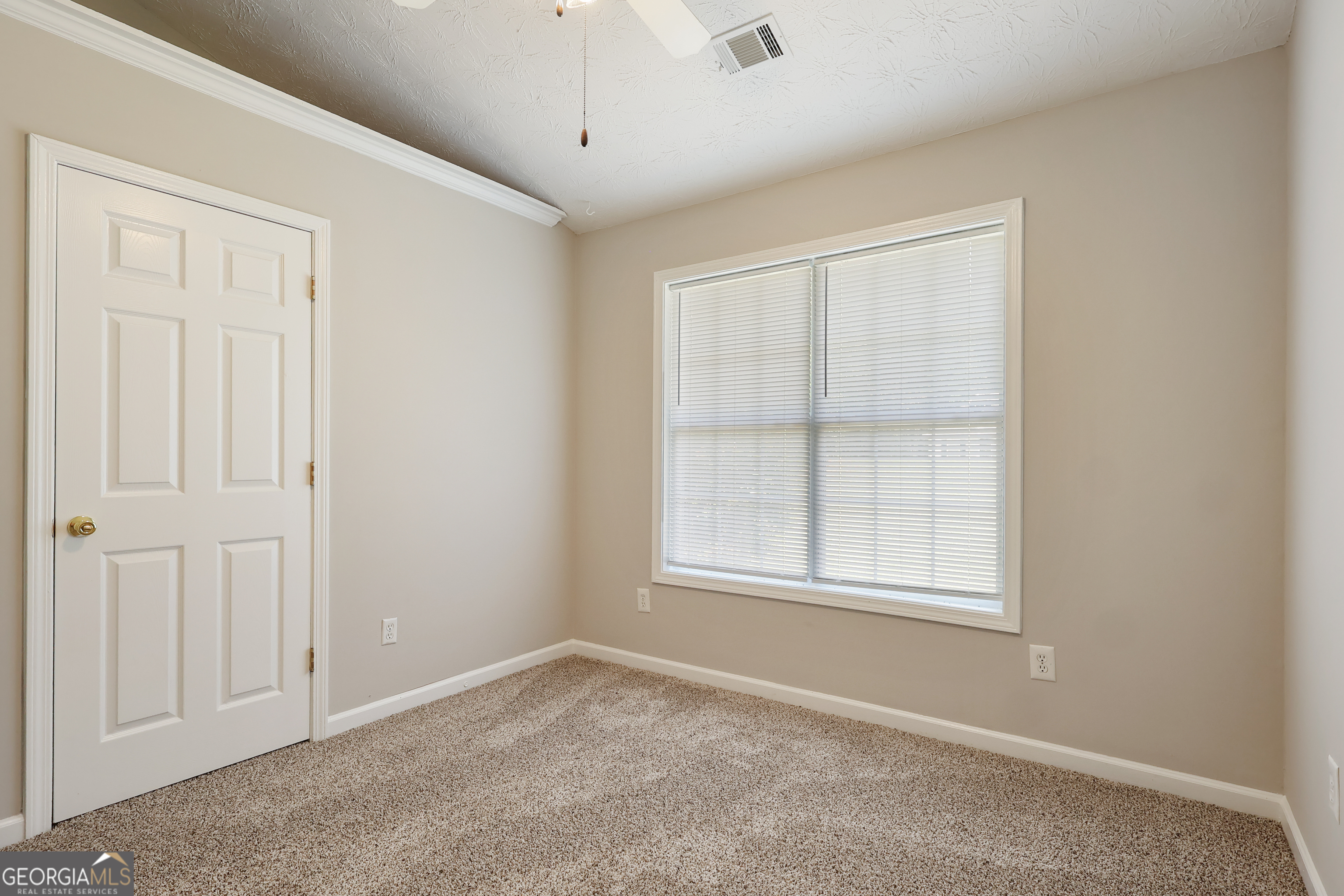 215 Cambridge Way Property Photo 19