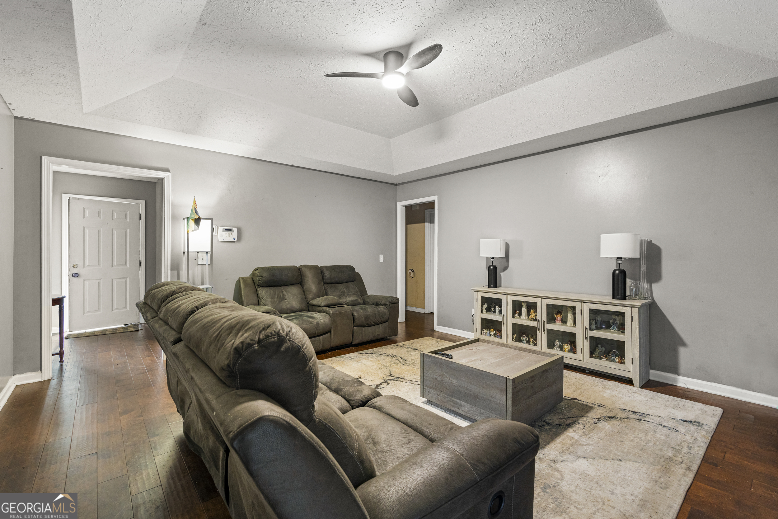 1304 Bunker Ridge Lane Property Photo 5