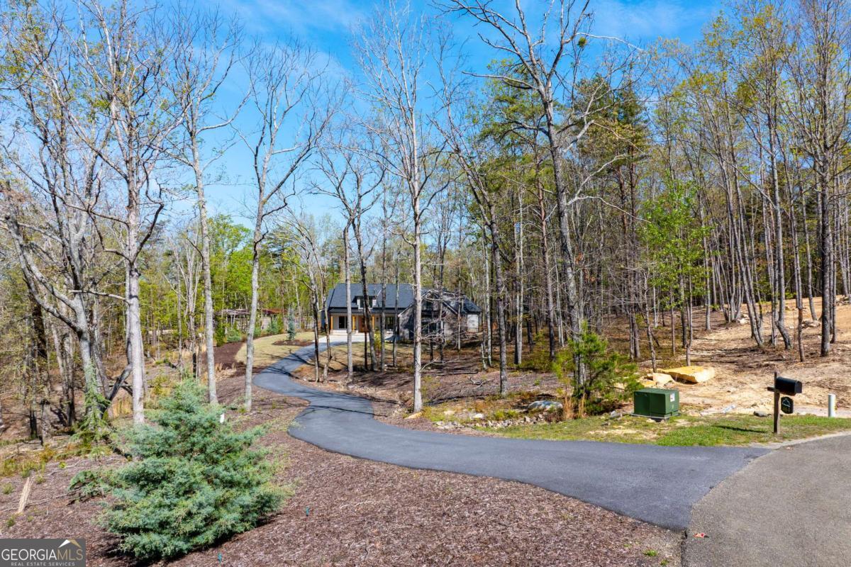 464 Stonehaven Court Property Photo 1