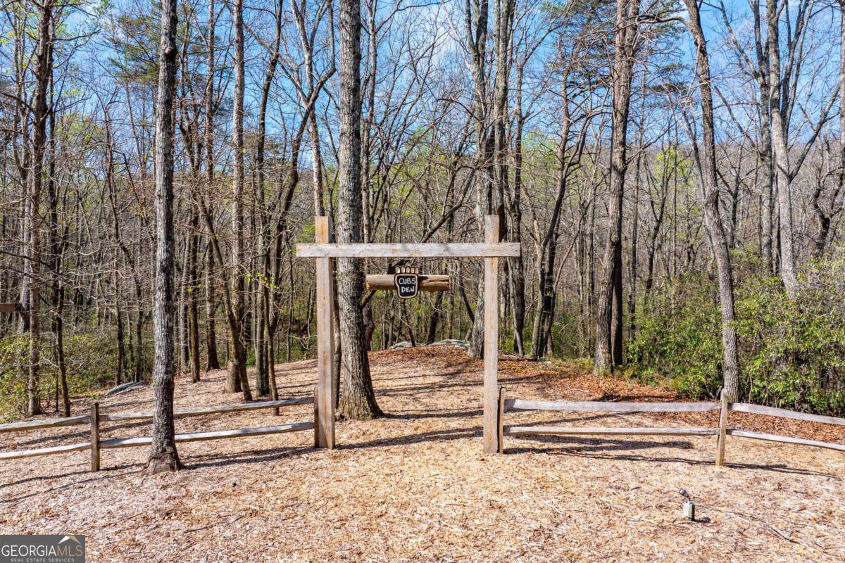 464 Stonehaven Court Property Photo 45