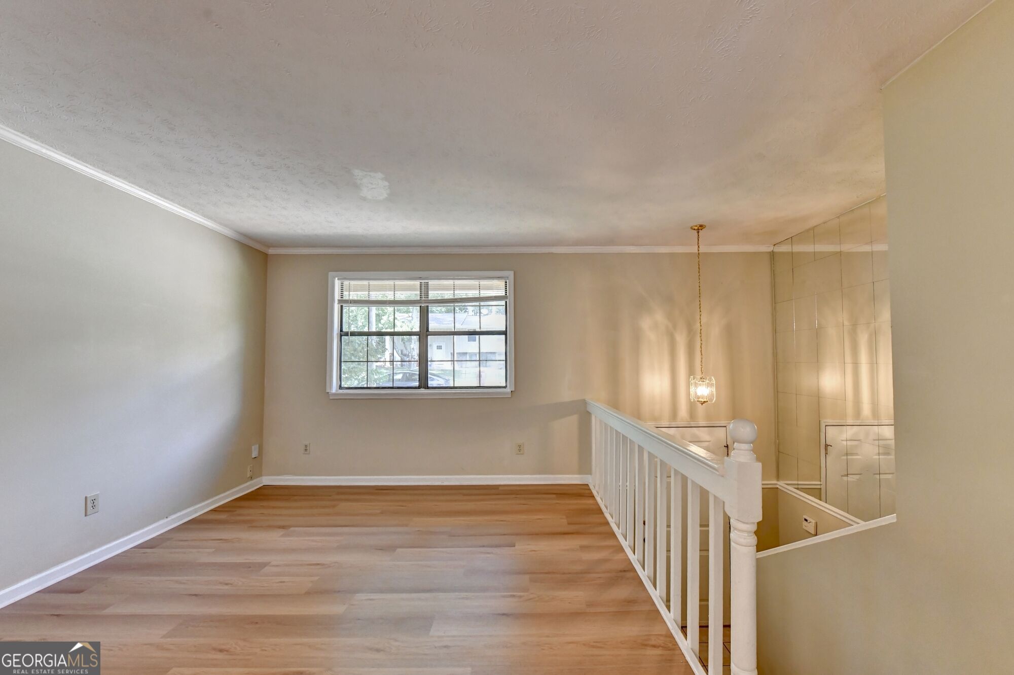 2484 Rhoanoke Drive Property Photo 6
