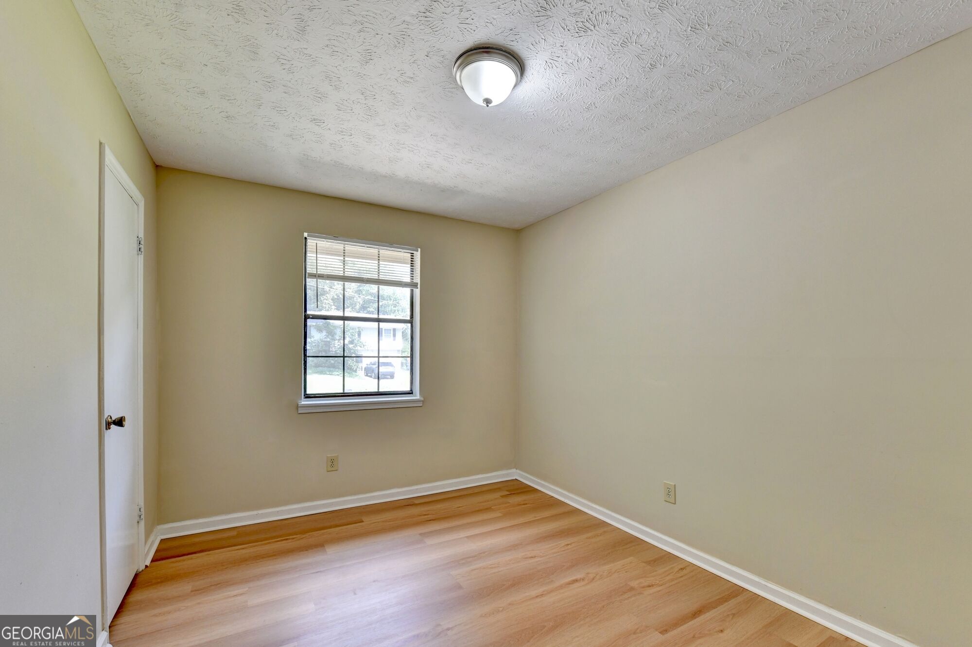 2484 Rhoanoke Drive Property Photo 18