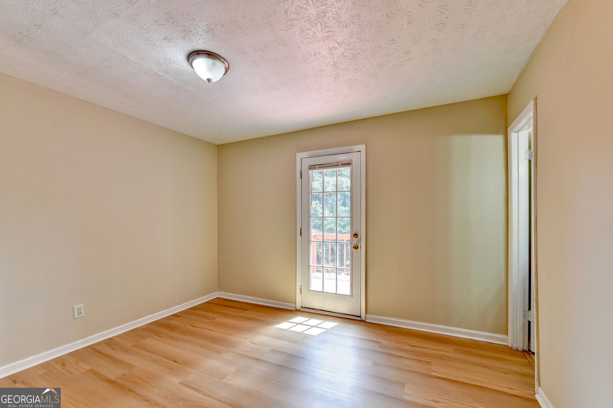 2484 Rhoanoke Drive Property Photo 21