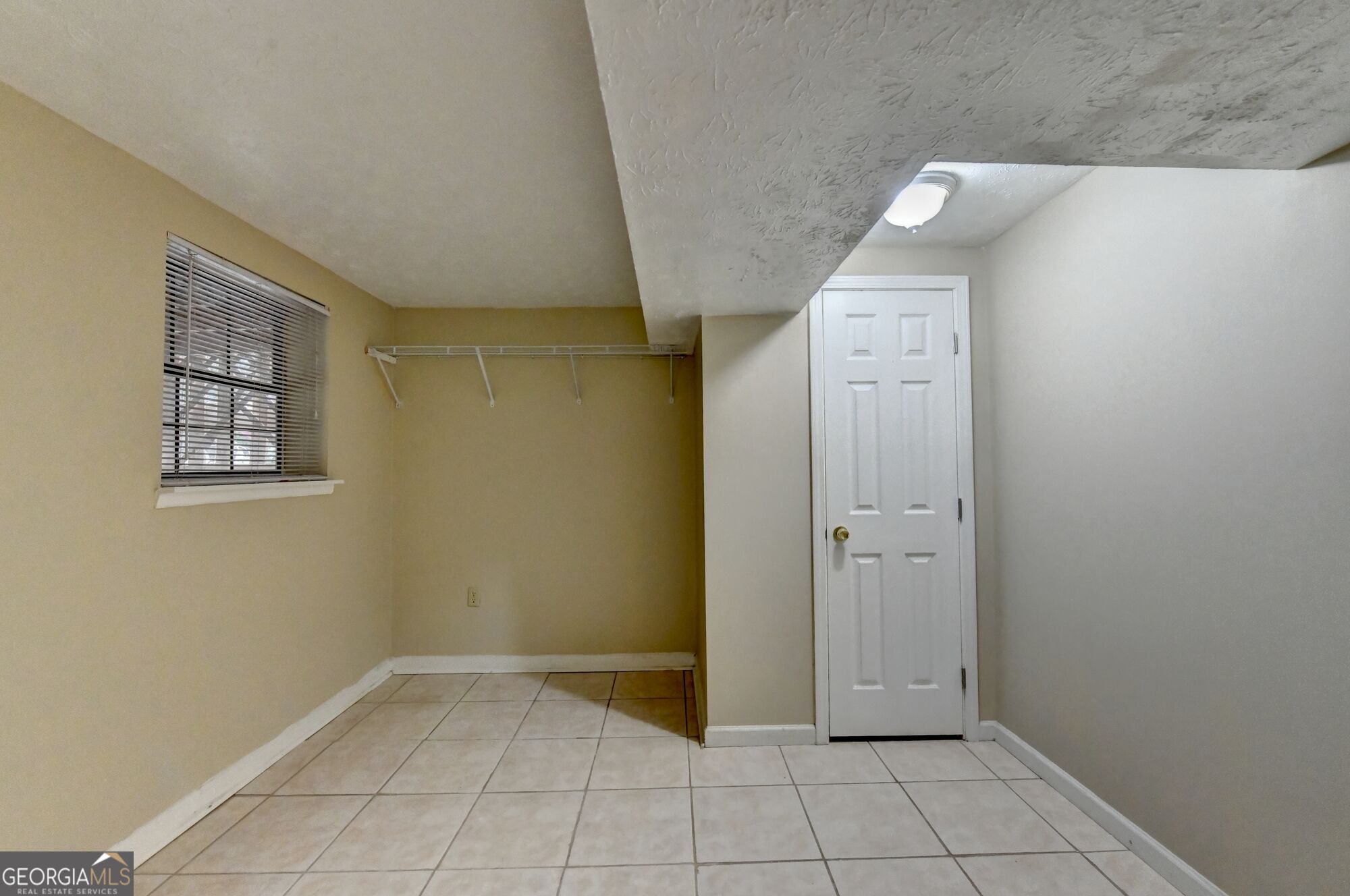 2484 Rhoanoke Drive Property Photo 33