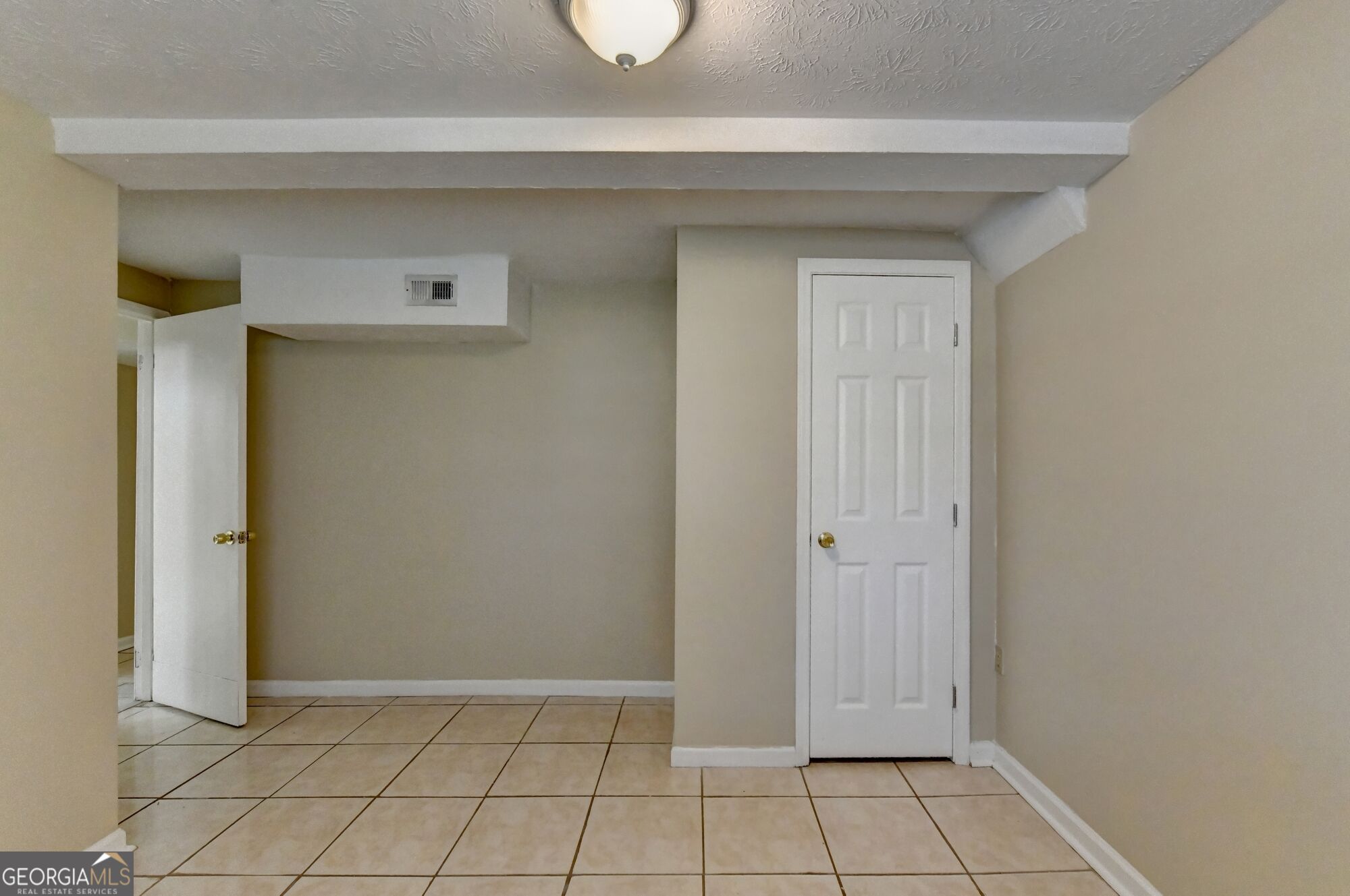 2484 Rhoanoke Drive Property Photo 35