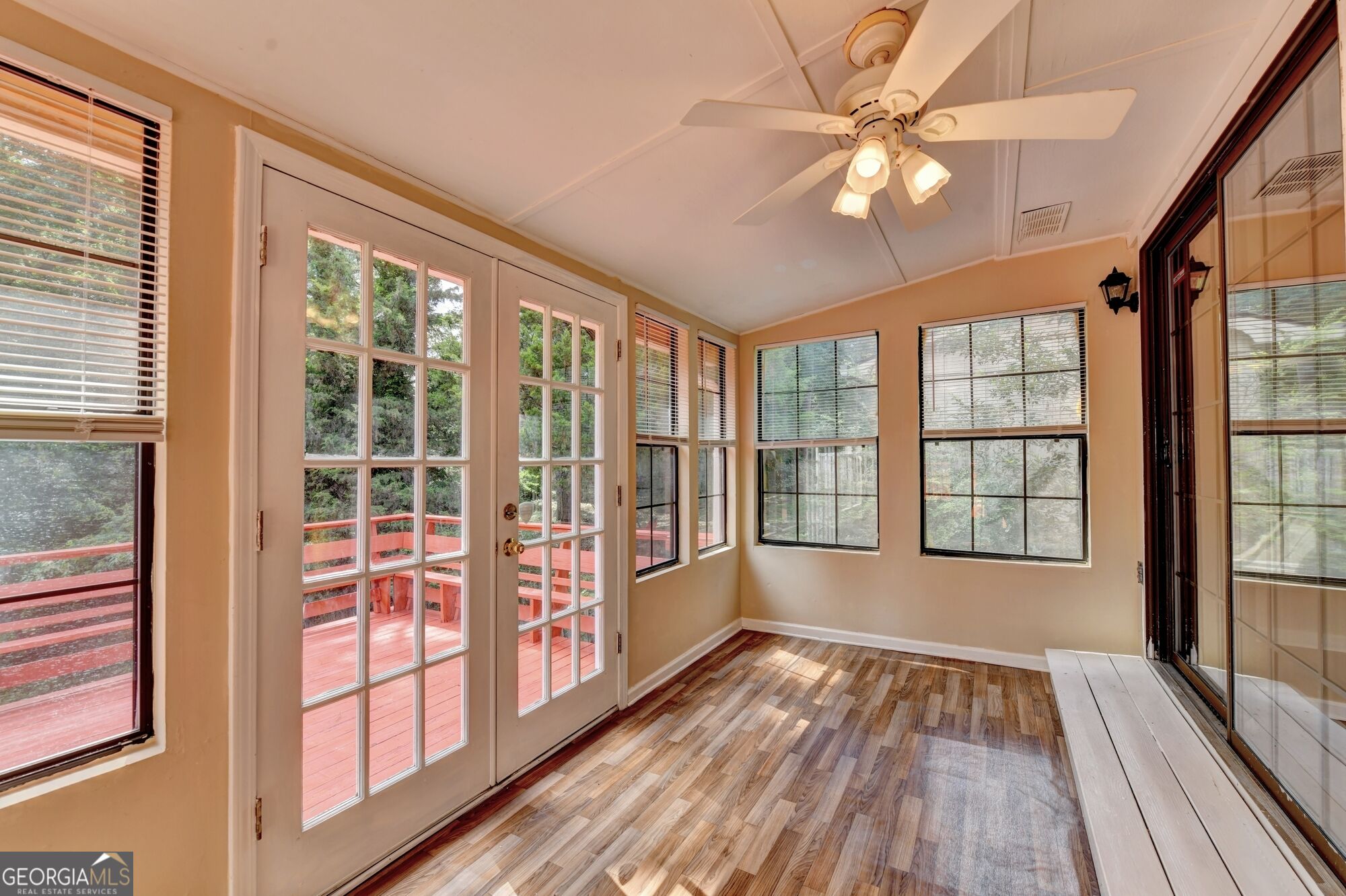 2484 Rhoanoke Drive Property Photo 37