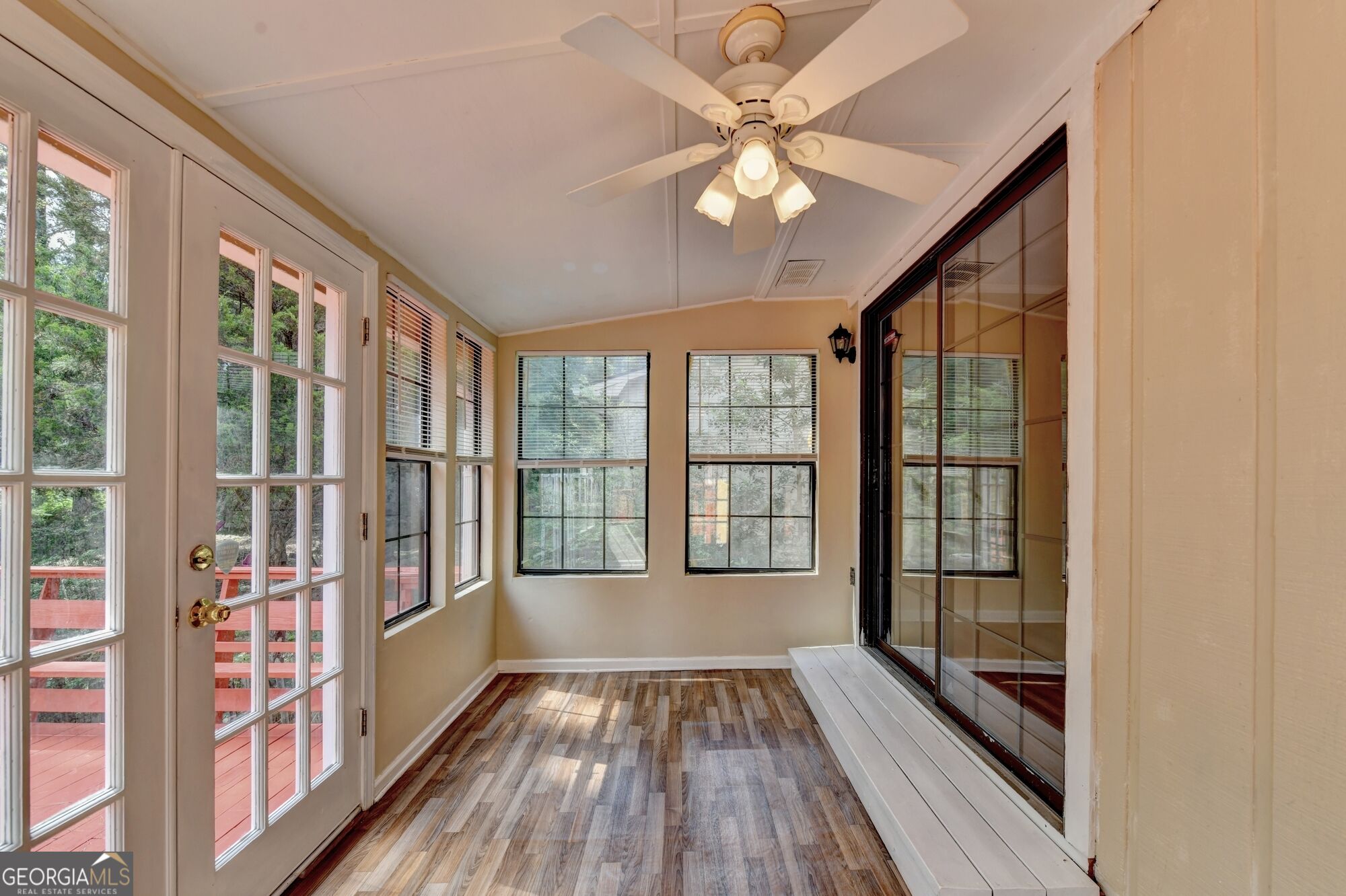 2484 Rhoanoke Drive Property Photo 38