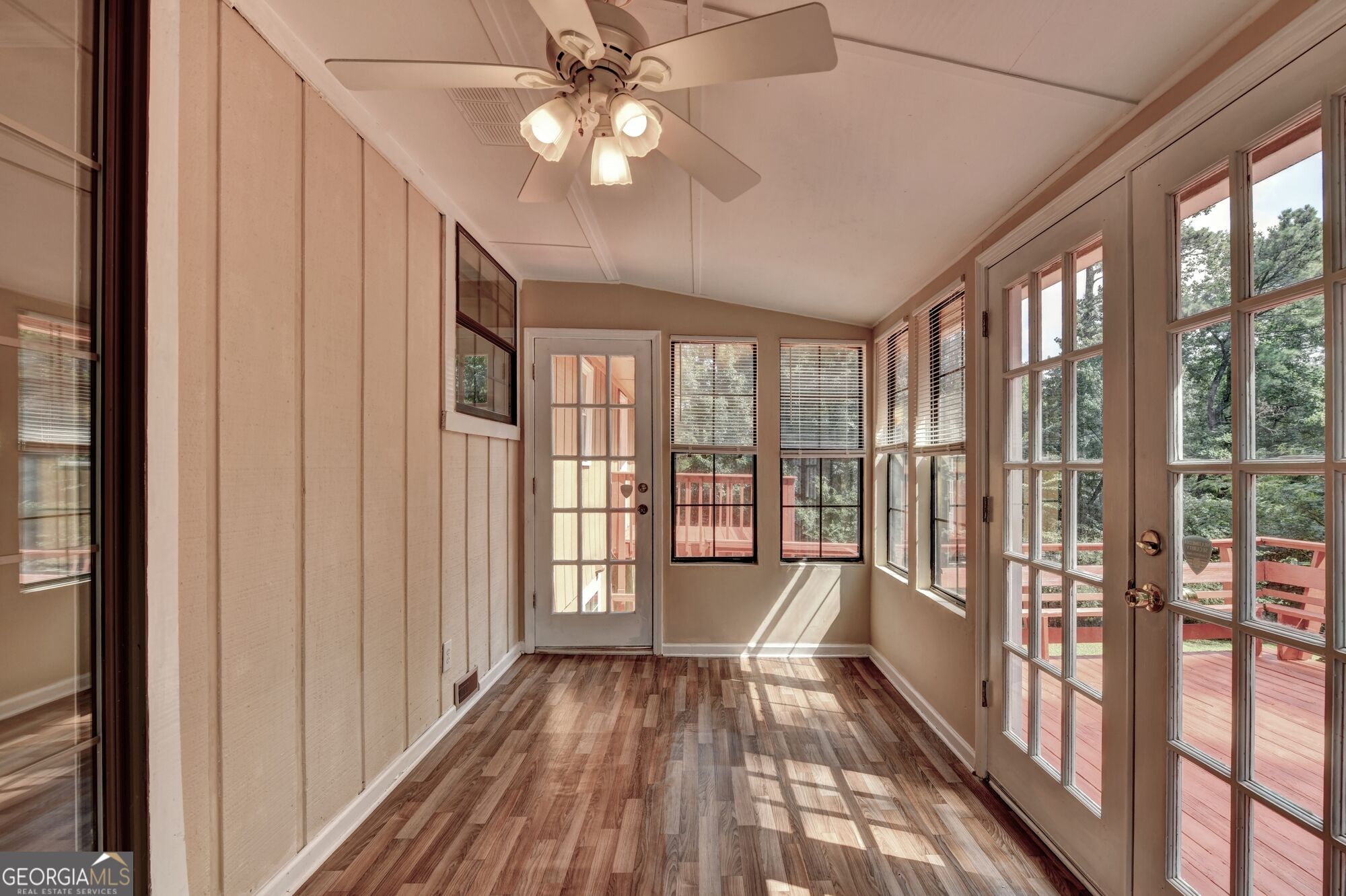 2484 Rhoanoke Drive Property Photo 39
