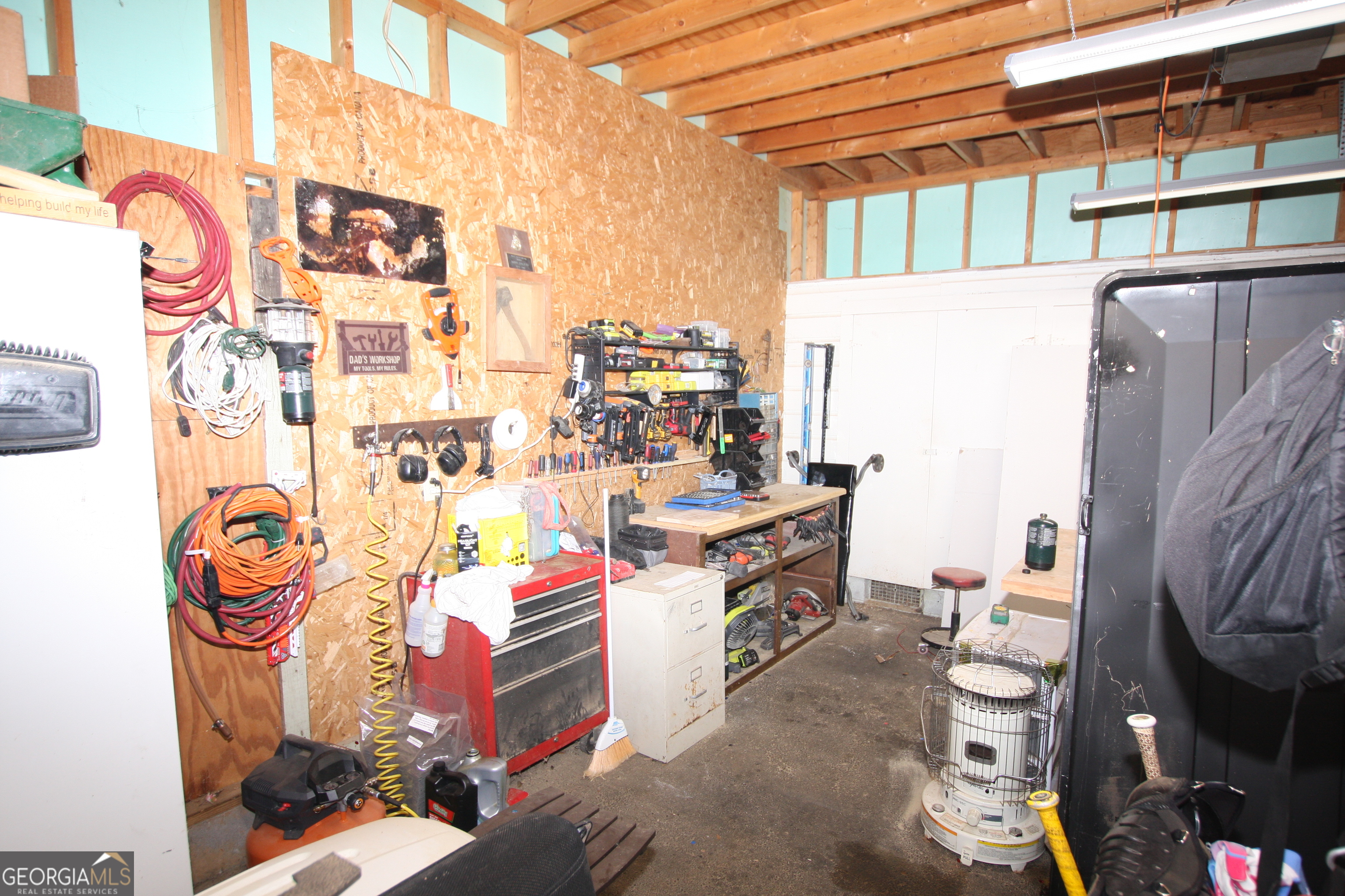 223 Bluff Street Property Photo 5