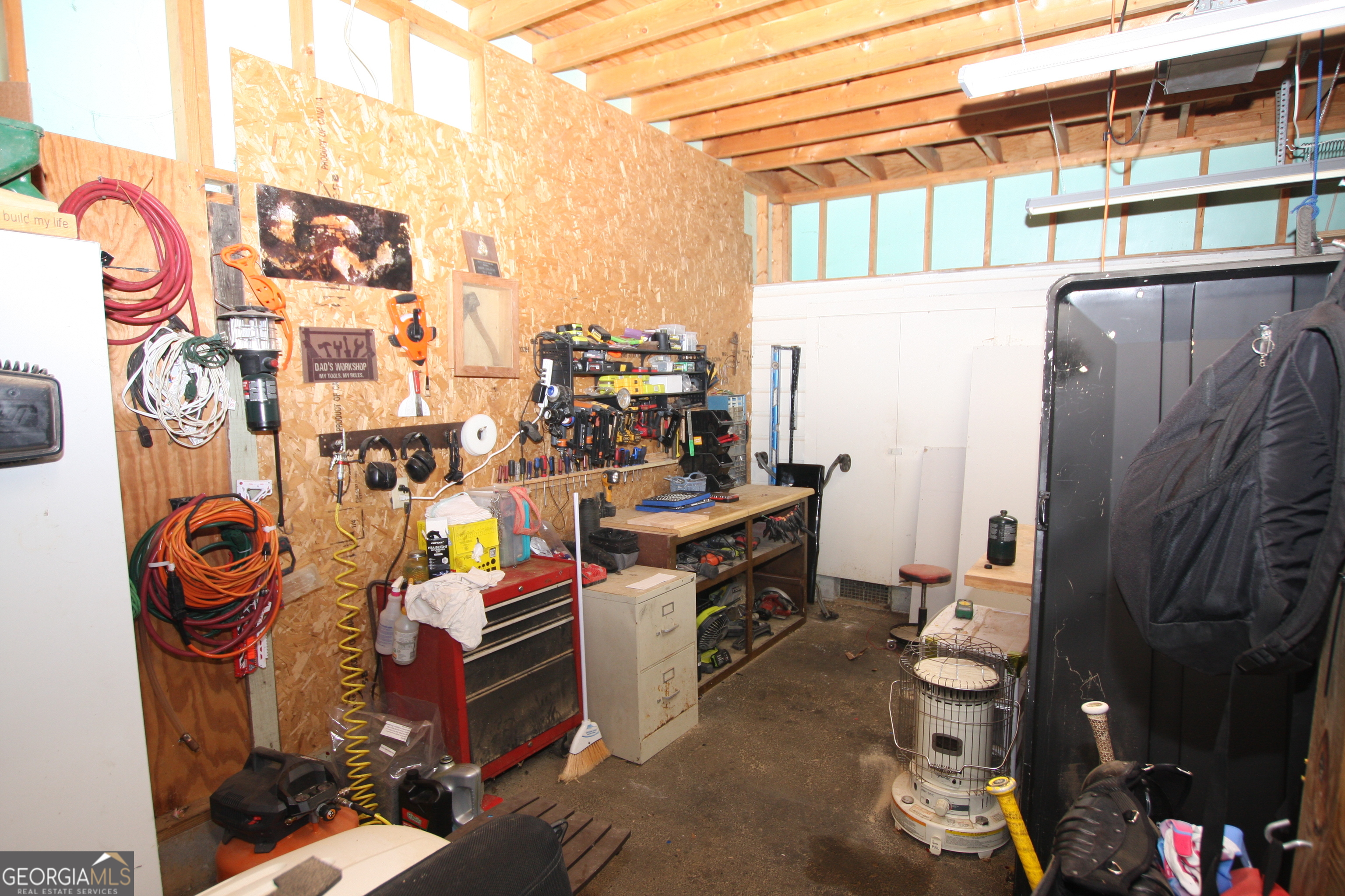 223 Bluff Street Property Photo 6