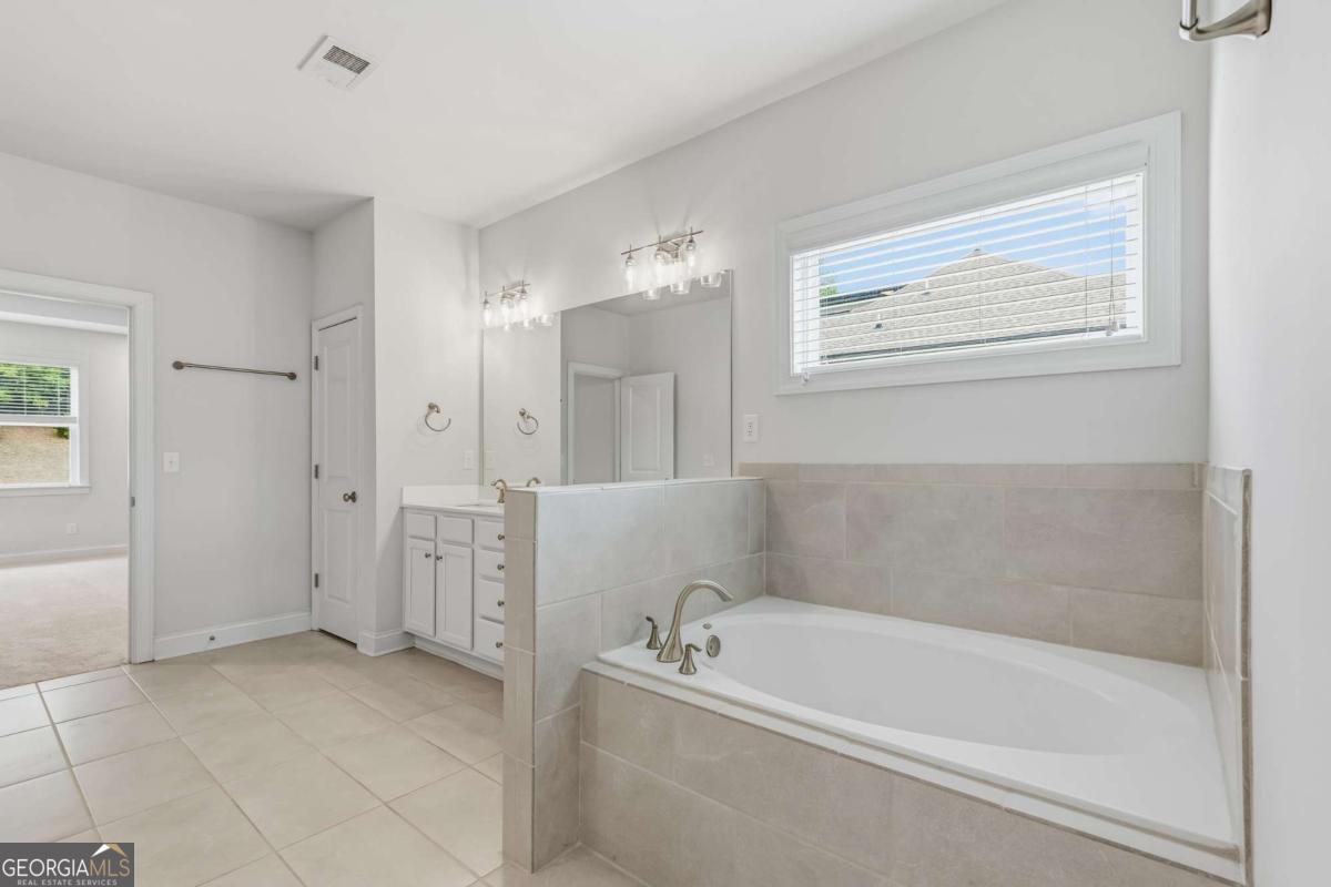 415 Carmichael Circle Property Photo 38