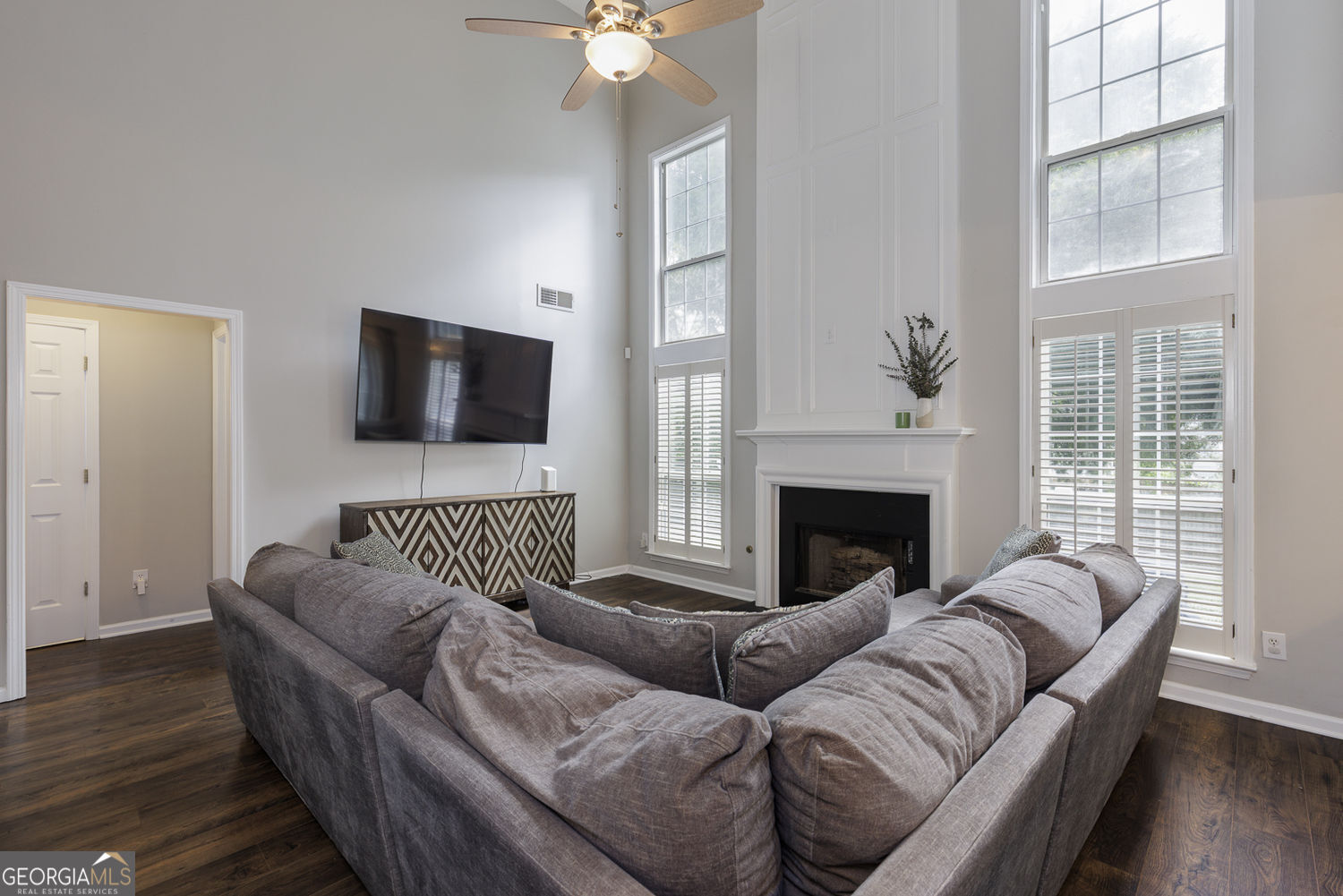 521 Stepney Court Se Property Photo 6