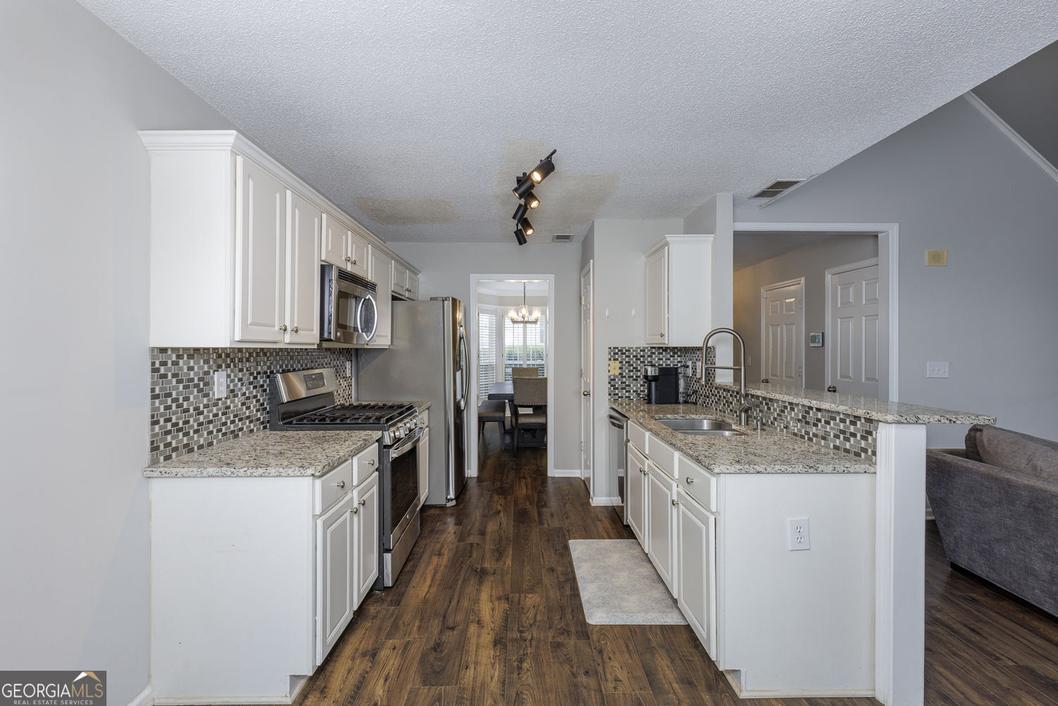 521 Stepney Court Se Property Photo 10