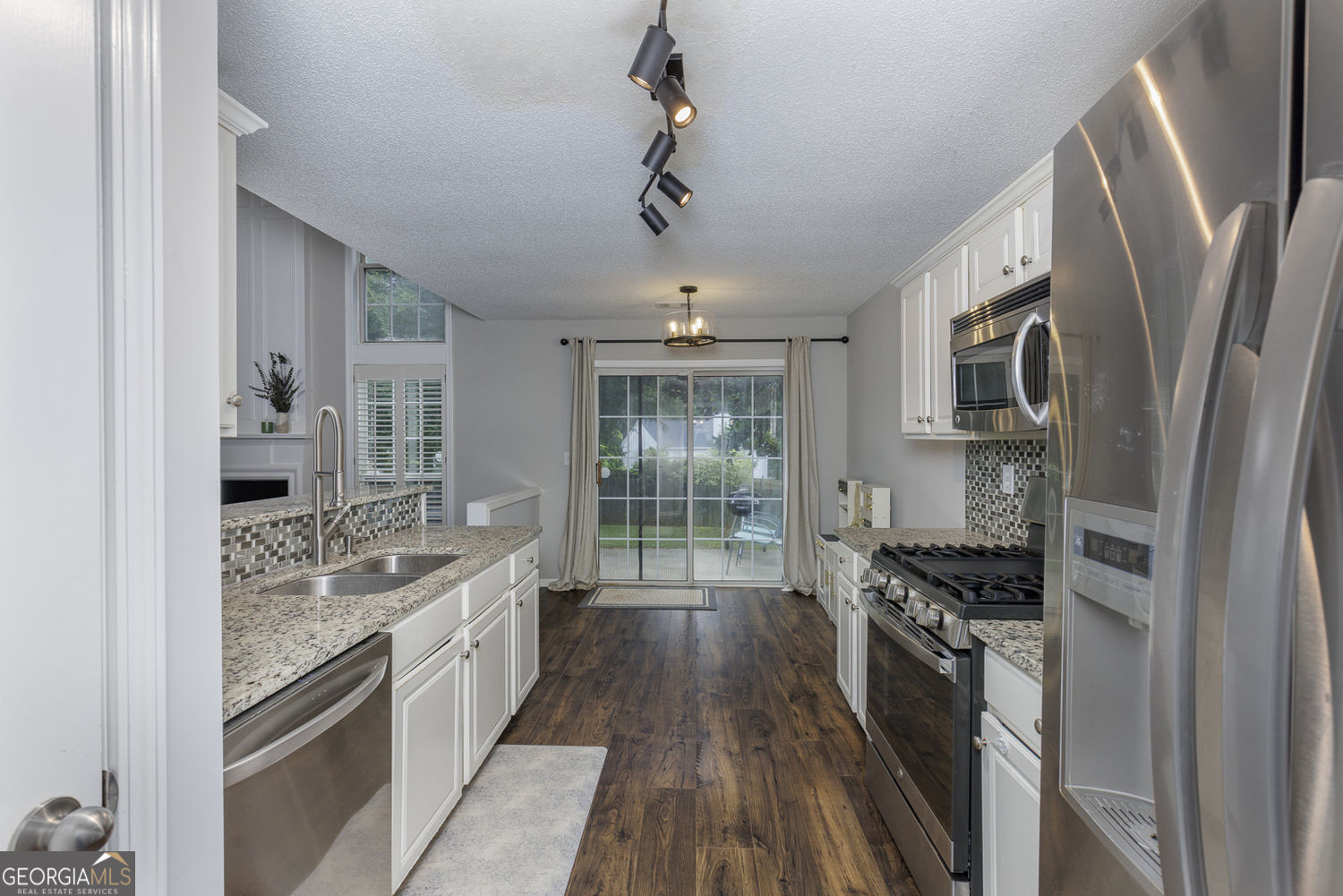 521 Stepney Court Se Property Photo 12