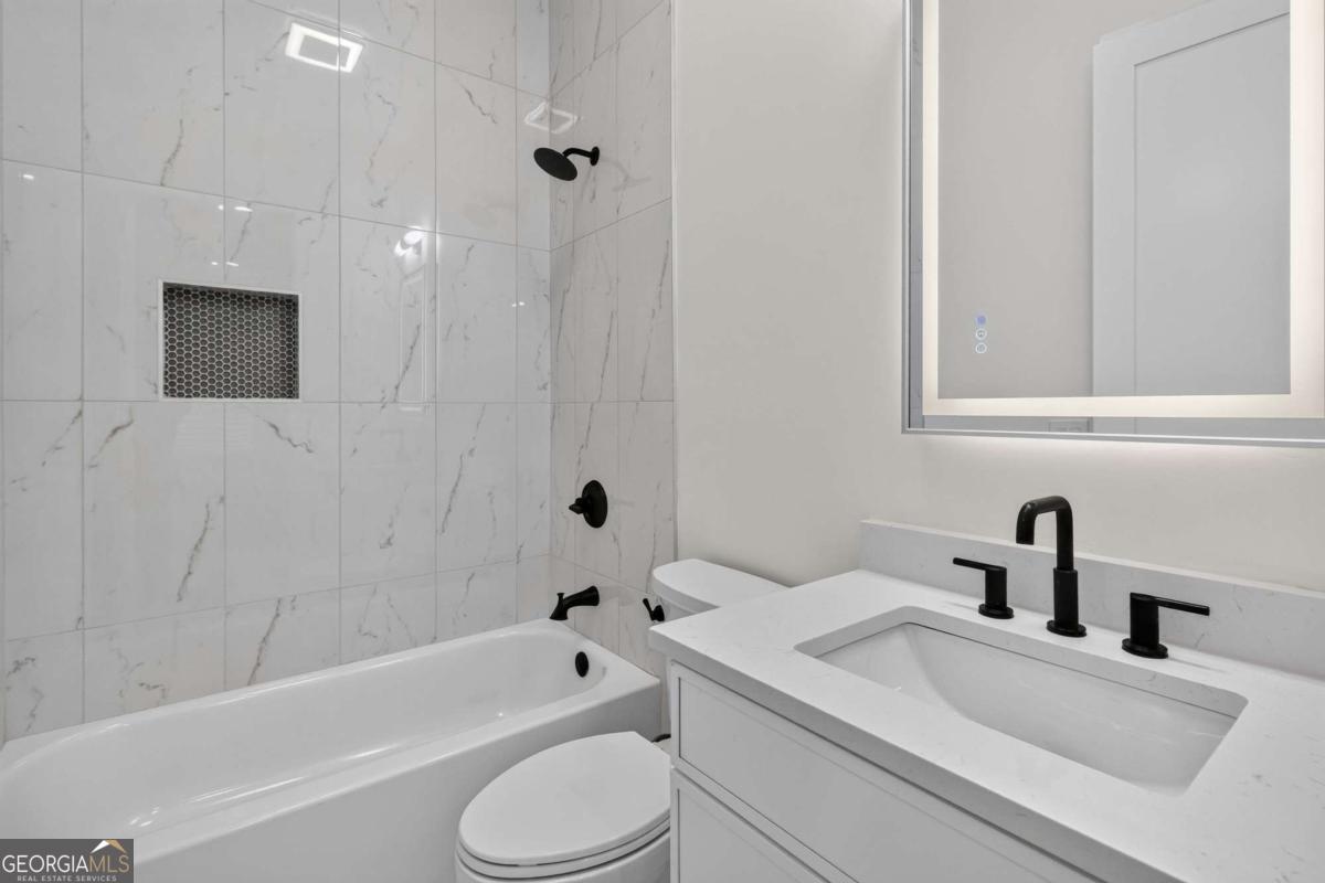 1643 Walker Avenue Property Photo 22