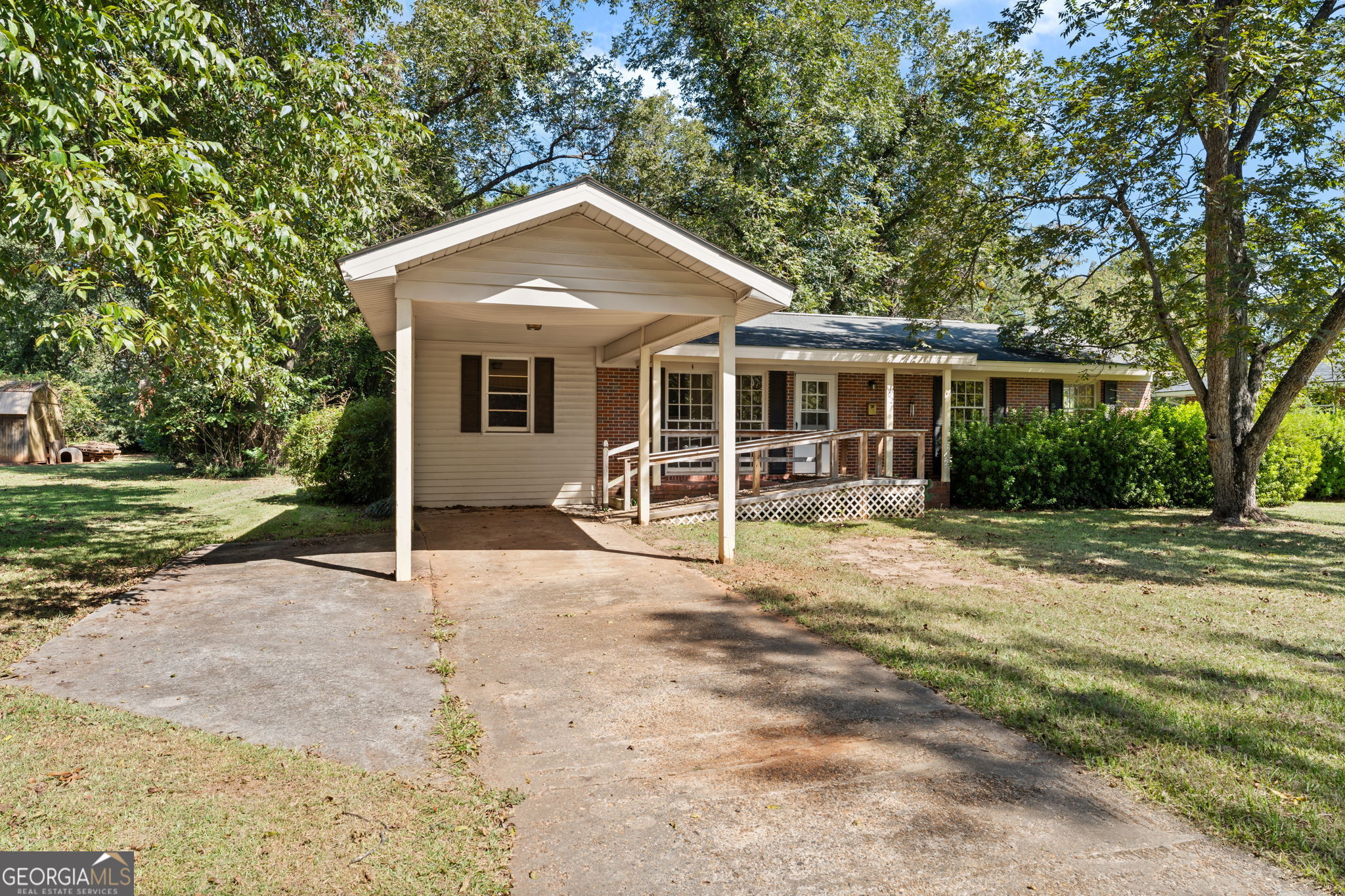 402 Schley Street Property Photo 2