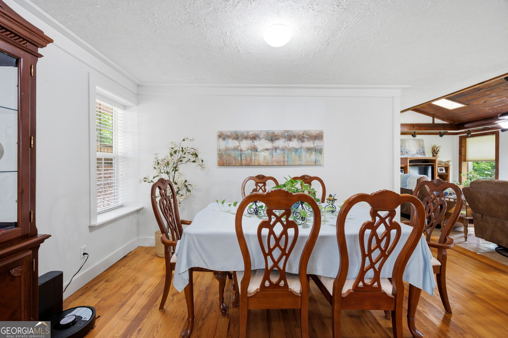 91 Lakeview Circle Property Photo 4