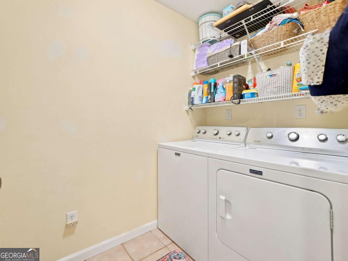 460 Kerry Drive Property Photo 15