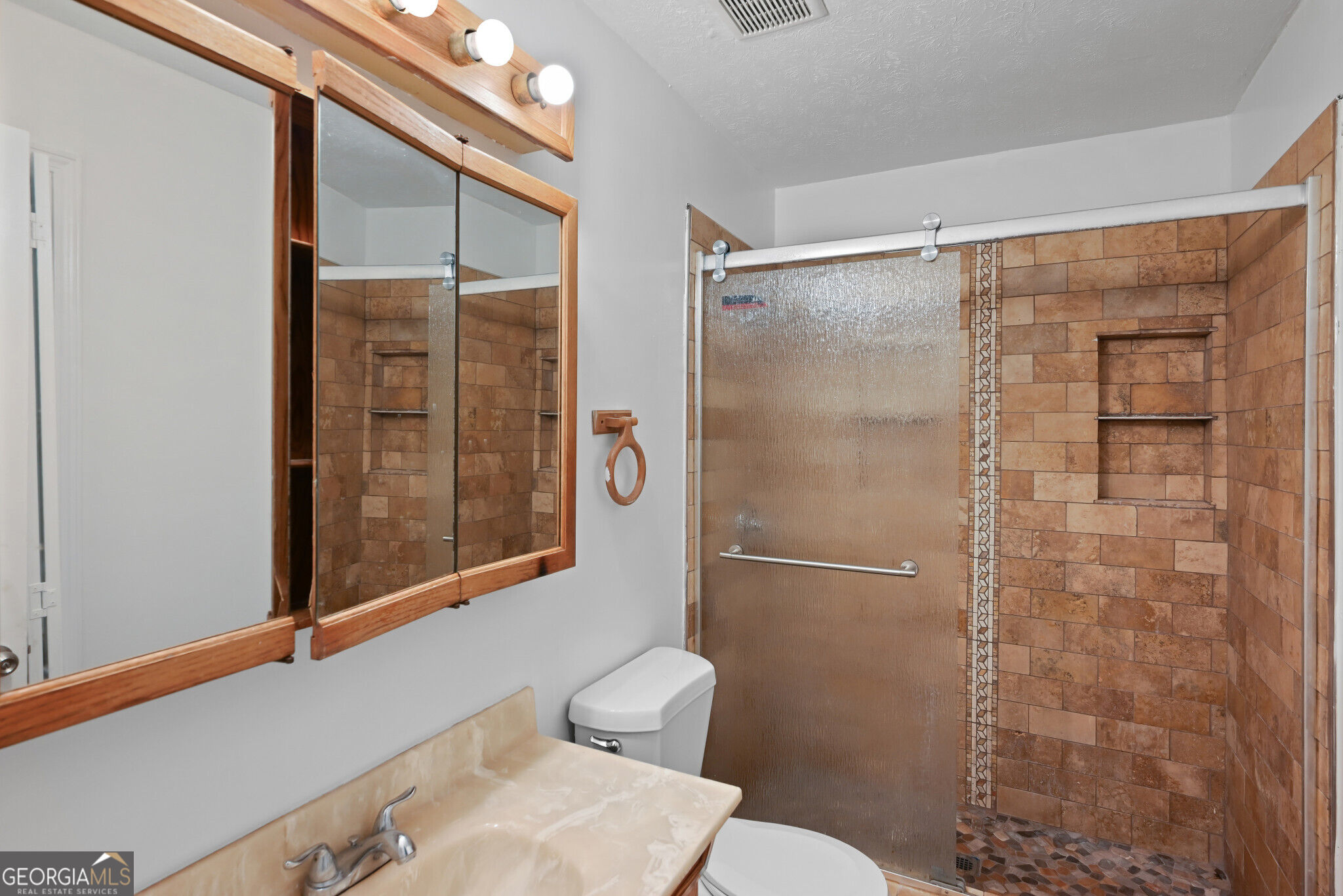 2933 E Howell Drive Property Photo 12
