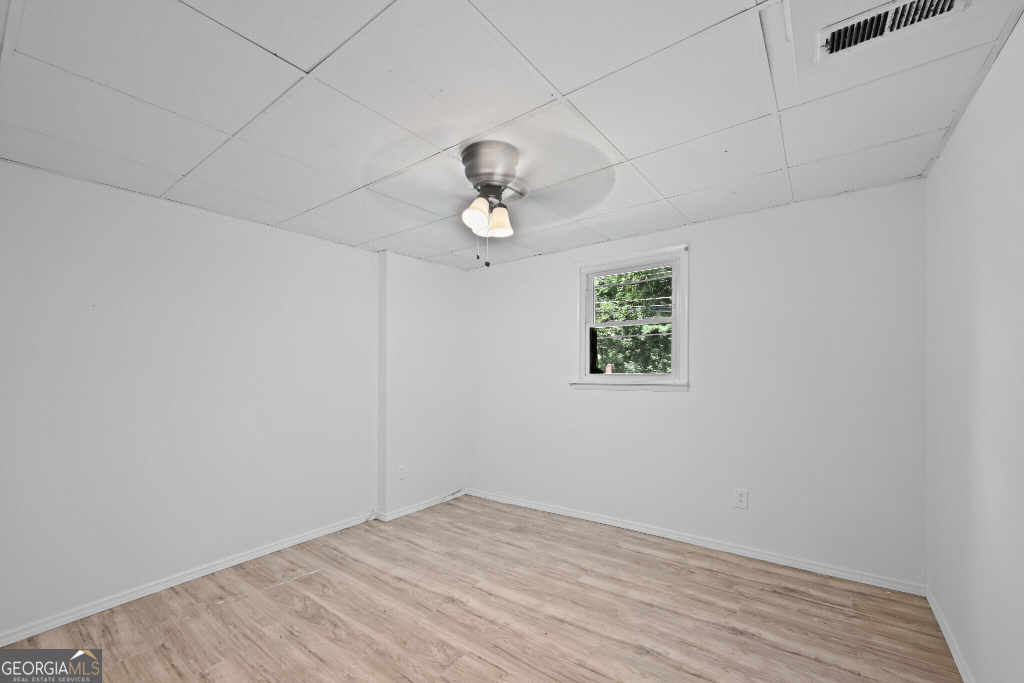 2933 E Howell Drive Property Photo 15