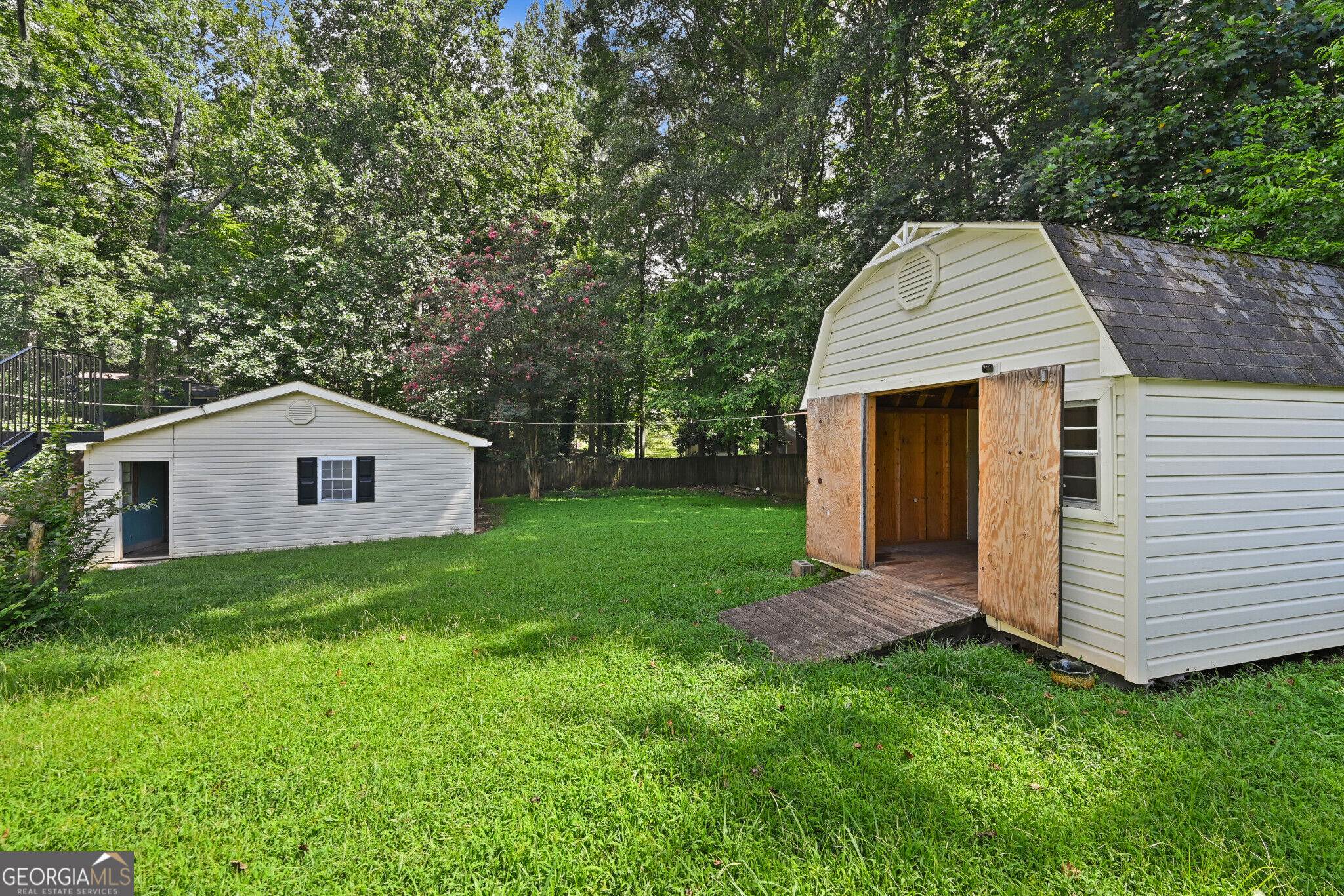 2933 E Howell Drive Property Photo 22