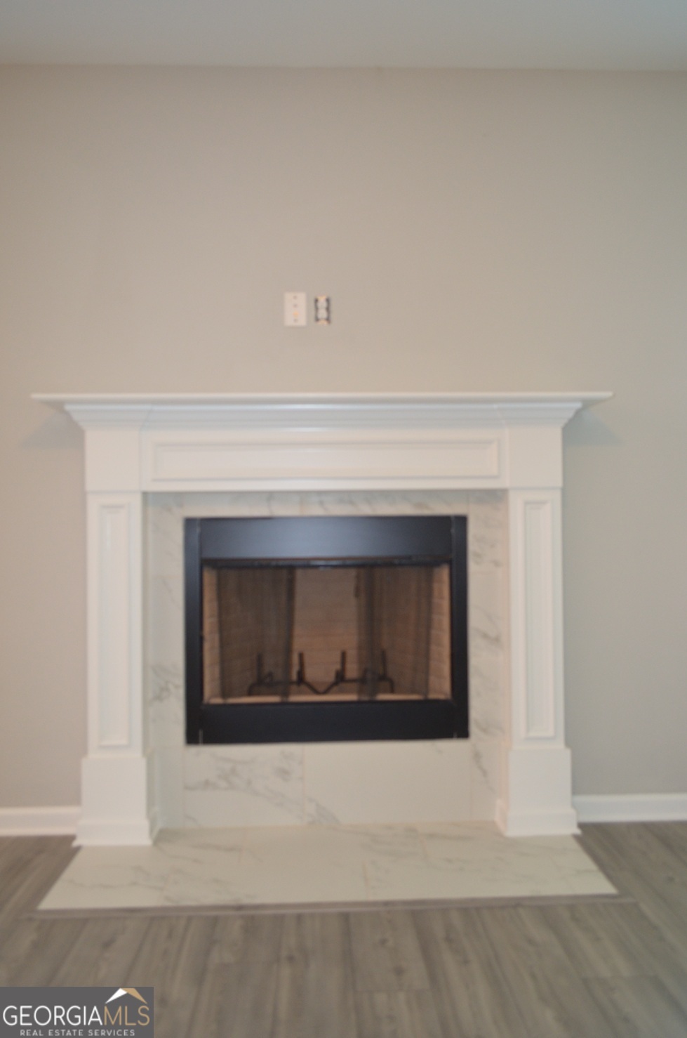 4351 Cornwall Drive Property Photo 7