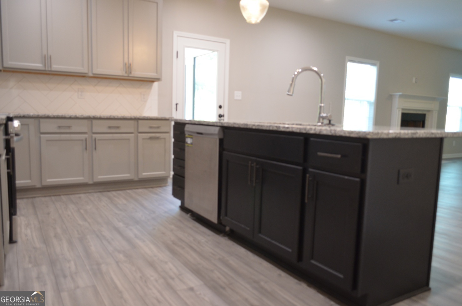4351 Cornwall Drive Property Photo 9