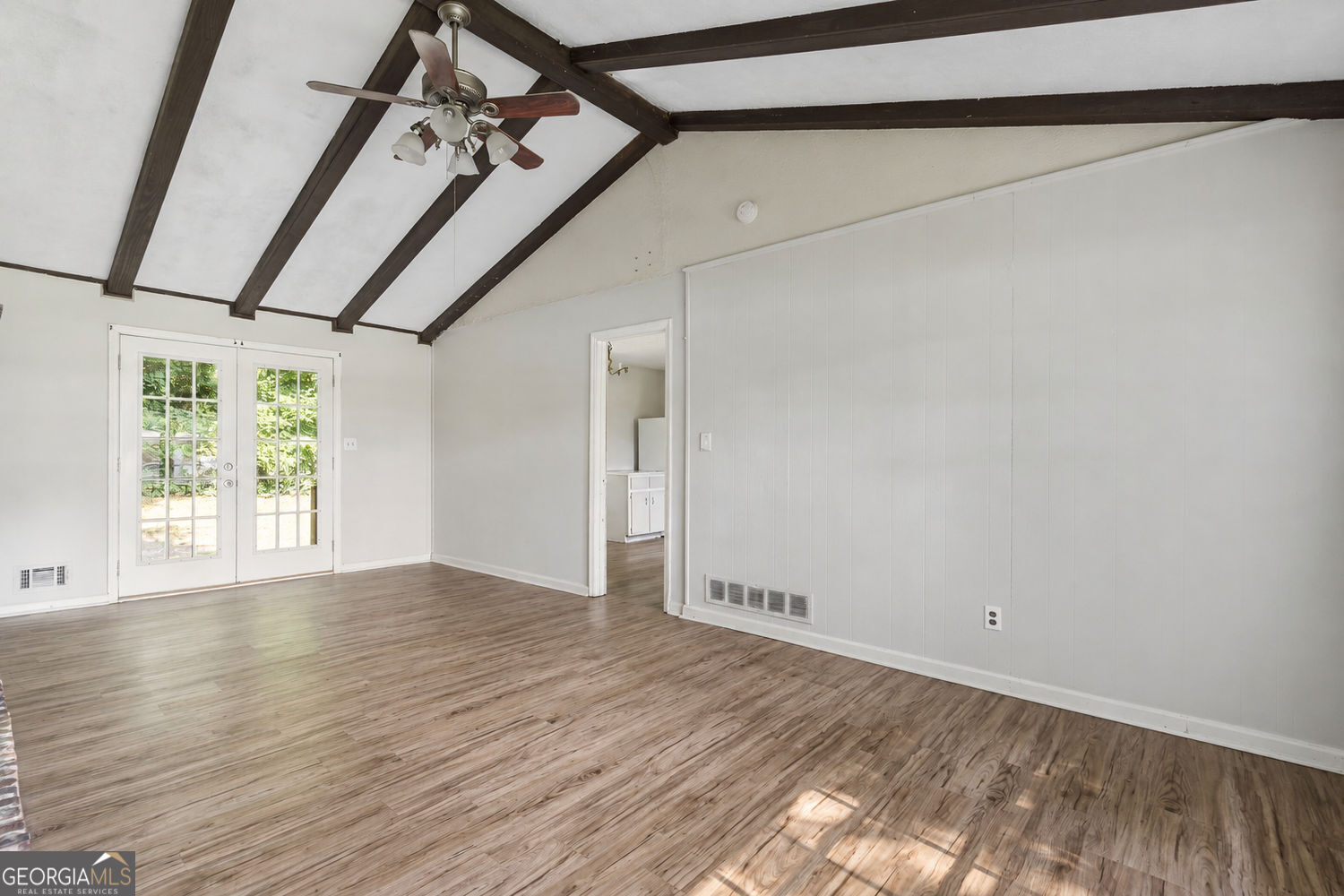 5525 Oak Grove Drive Property Photo 12