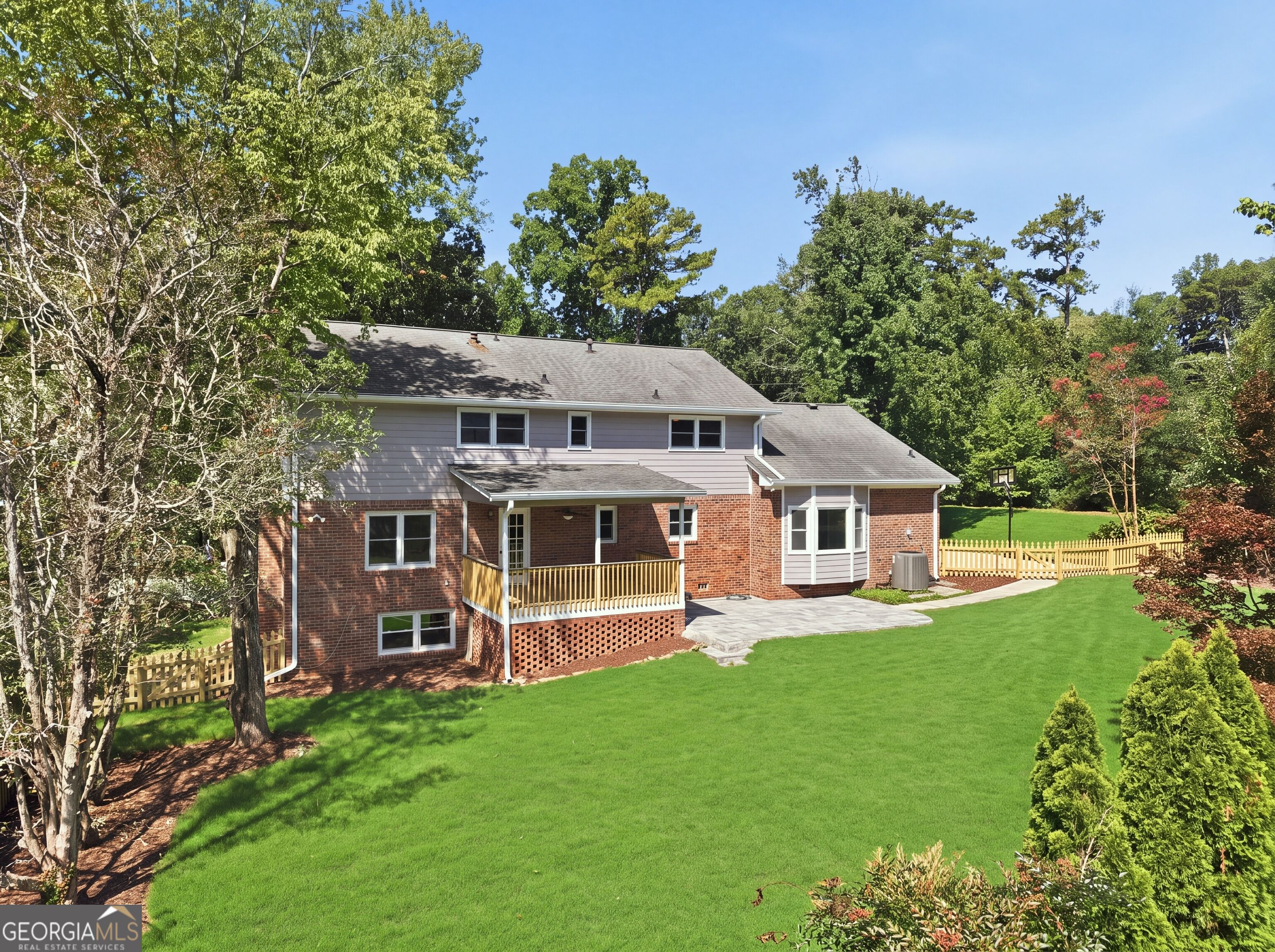 5157 Lakesprings Drive Property Photo 5