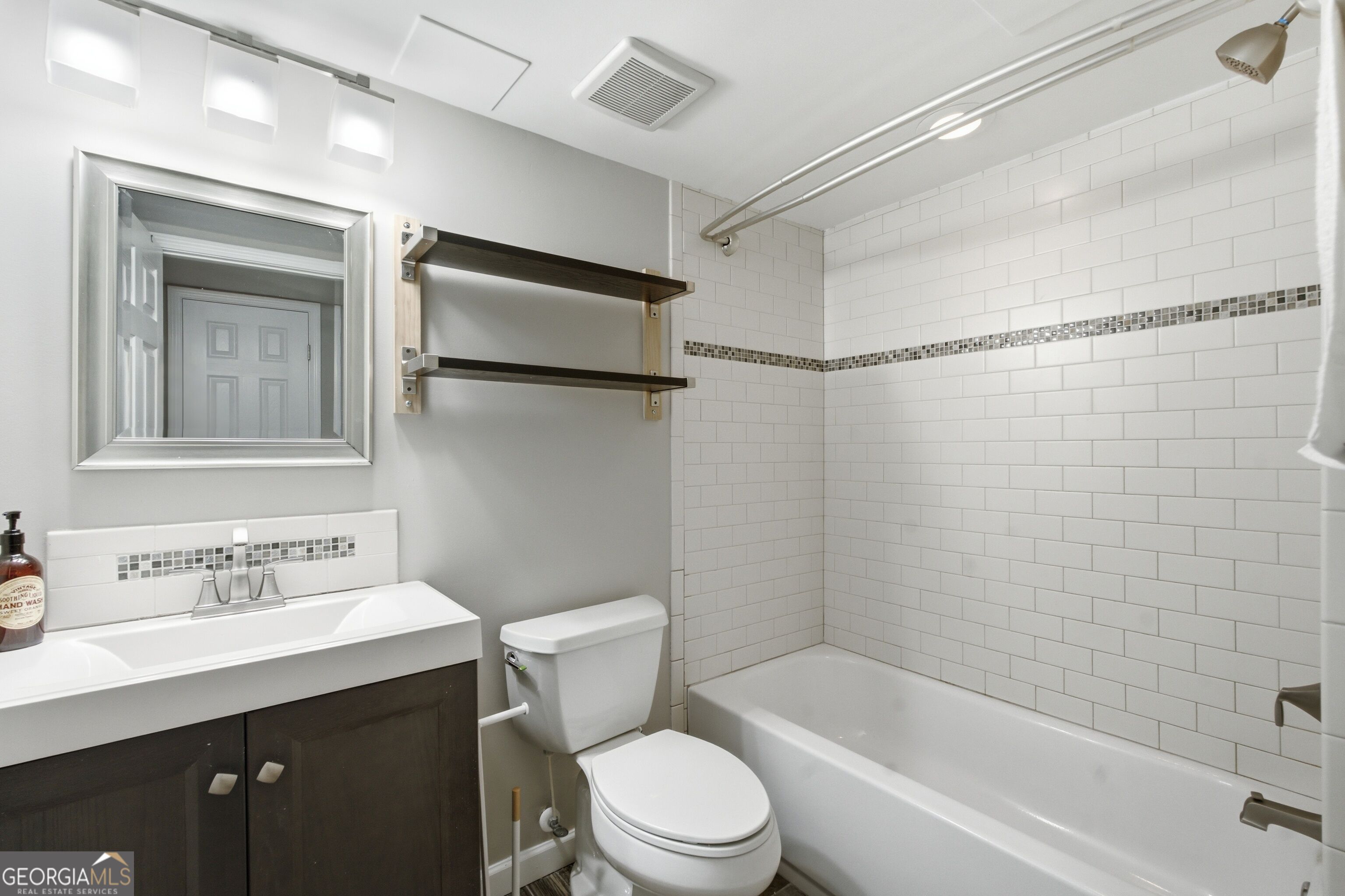 5157 Lakesprings Drive Property Photo 29